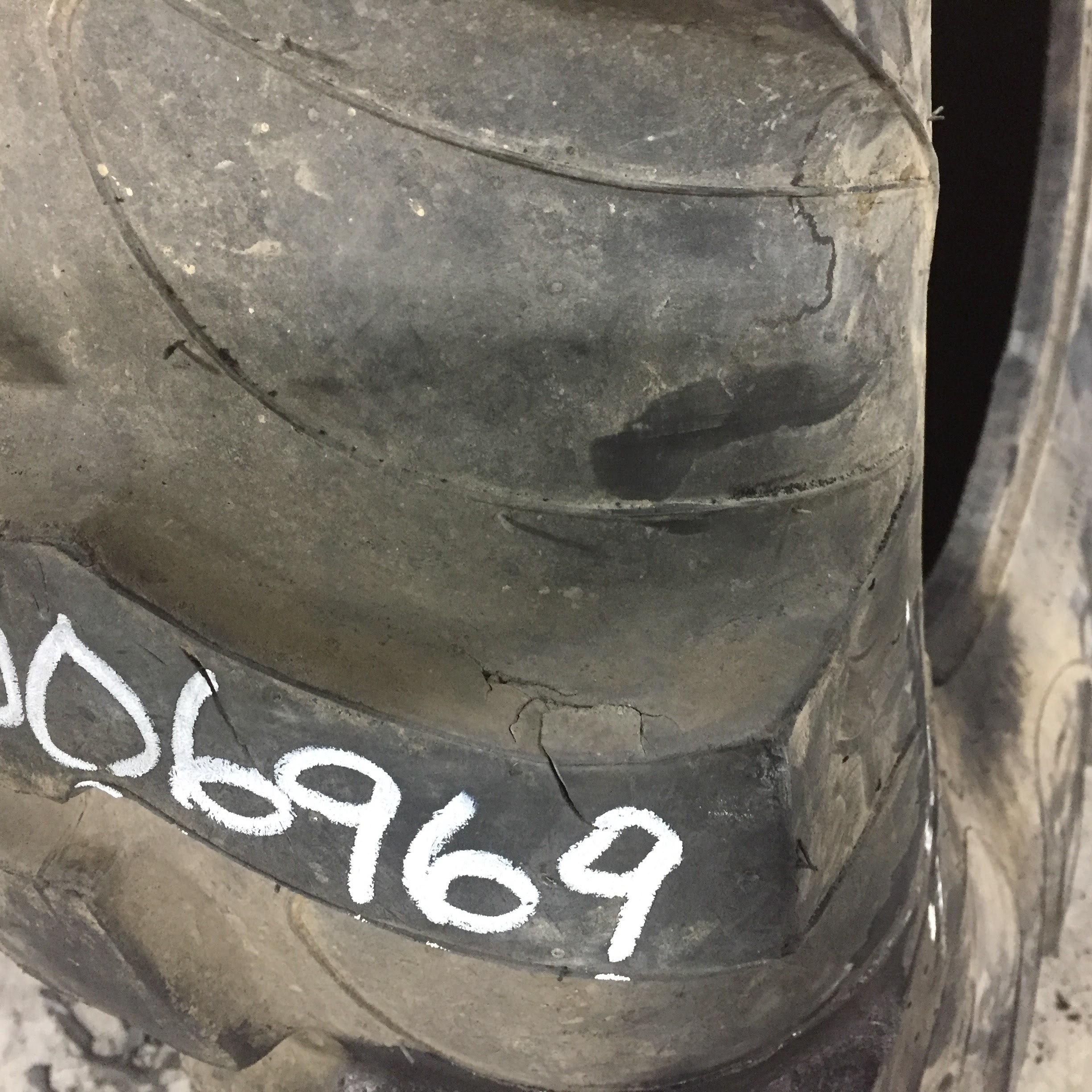 14.9/-24 Bobcat HD Bead Guard R-4 Tire 006969