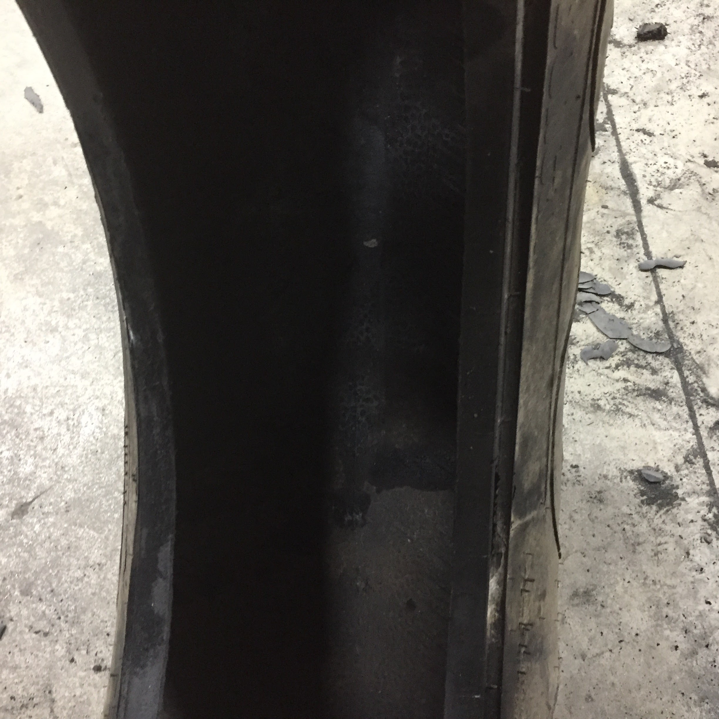 14.9/-24 Bobcat HD Bead Guard R-4 Tire 006969