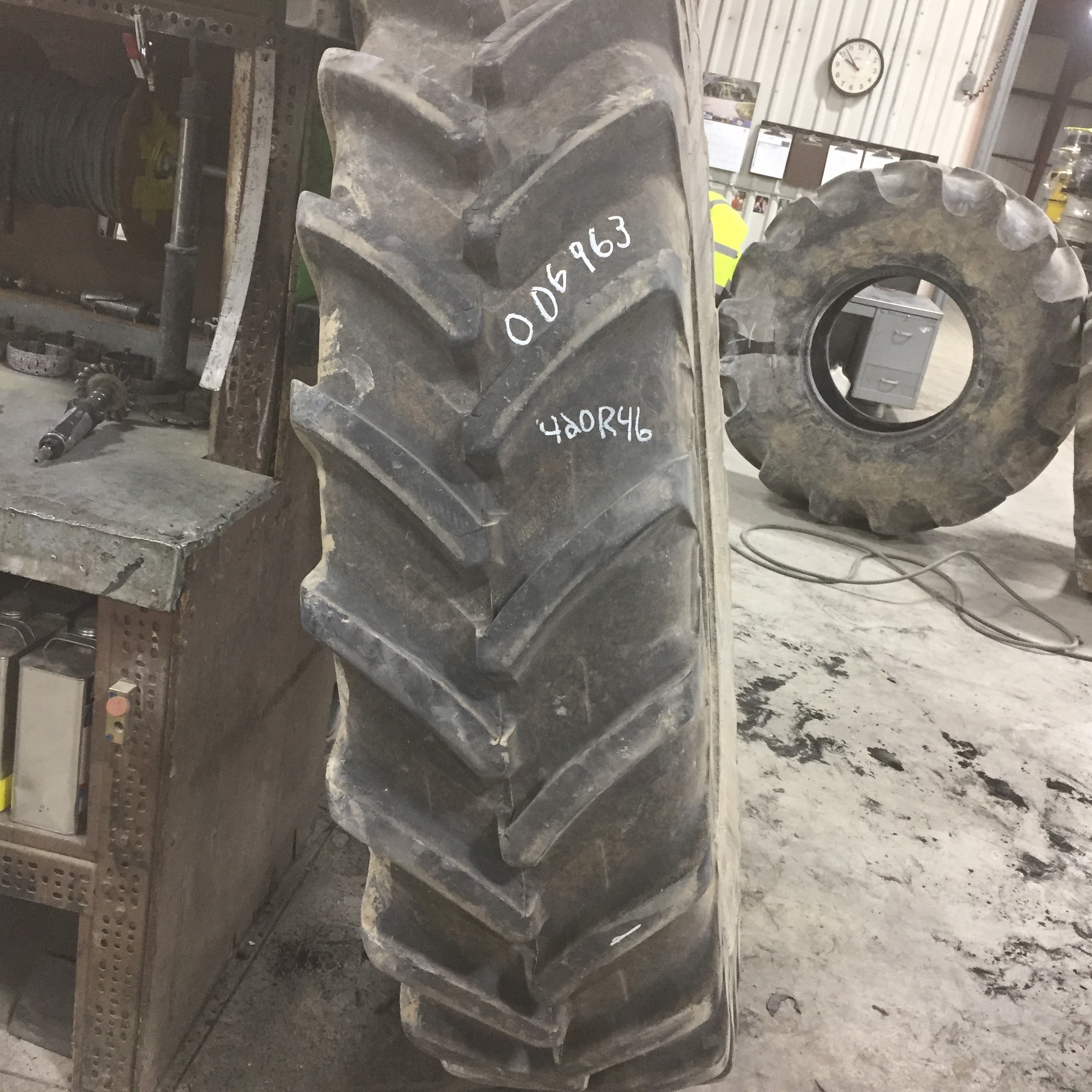 420/80R46 Michelin AgriBib R-1W Tire 006963