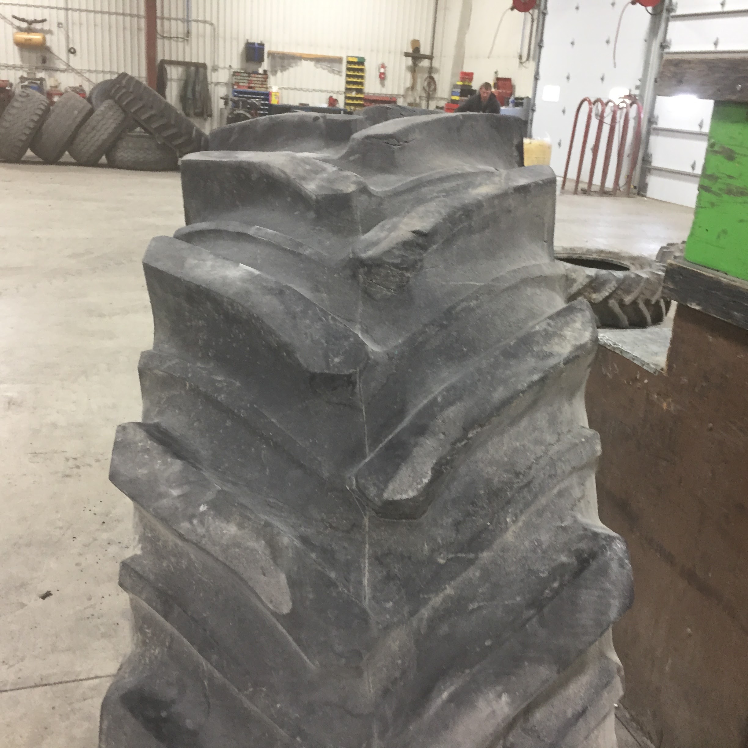 460/85R30 Firestone Radial 7000 R-1W Tire 006956