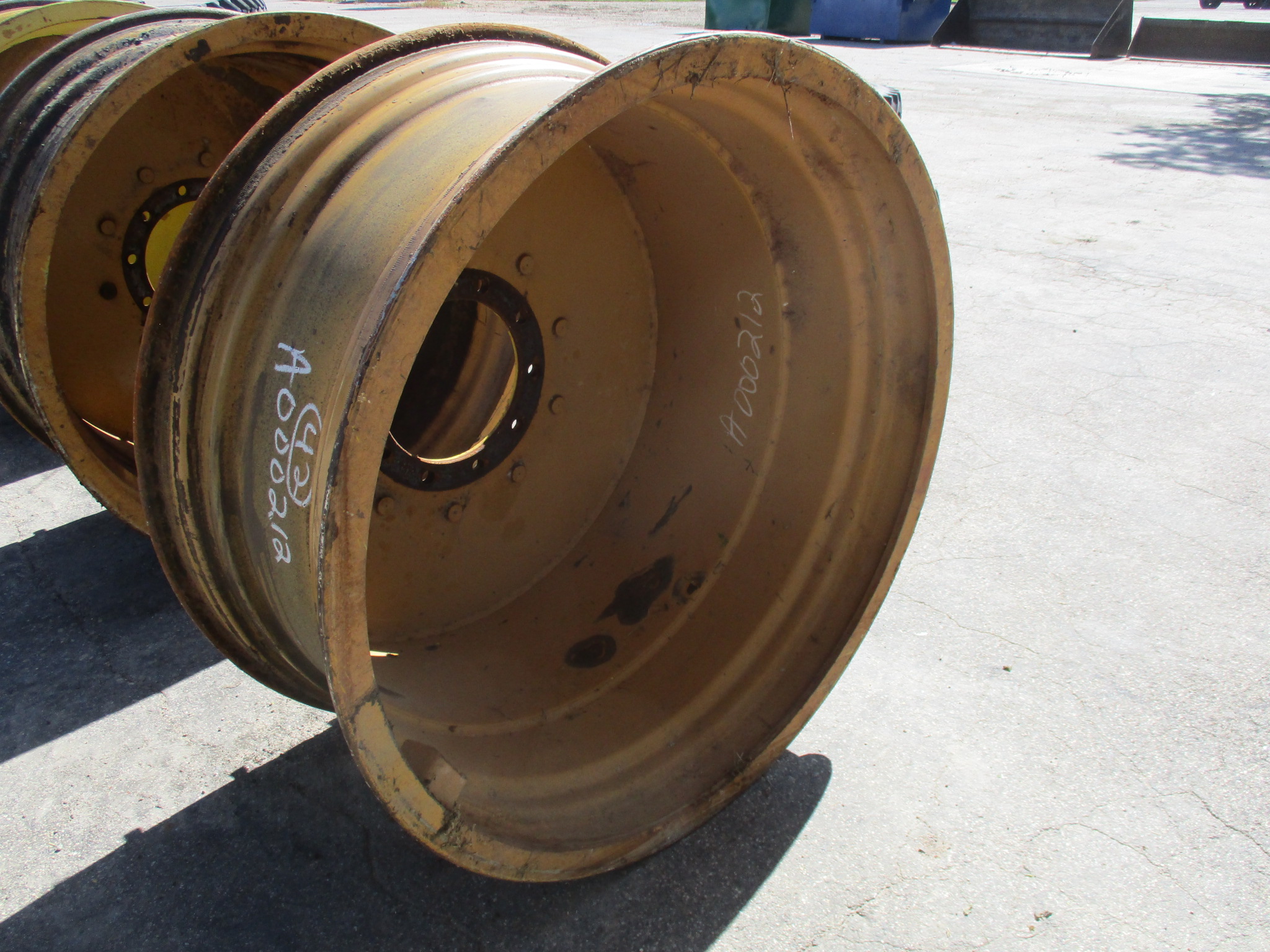 42''D x 18''W Expanded Band Dual Wheel A000212