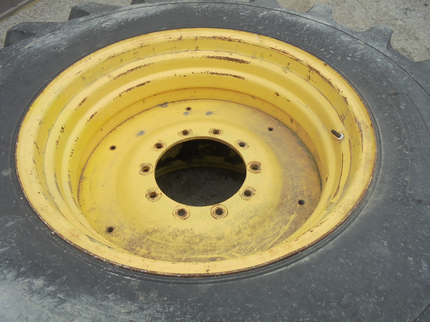 32''D x 27''W Formed Plate Wheel WA000134