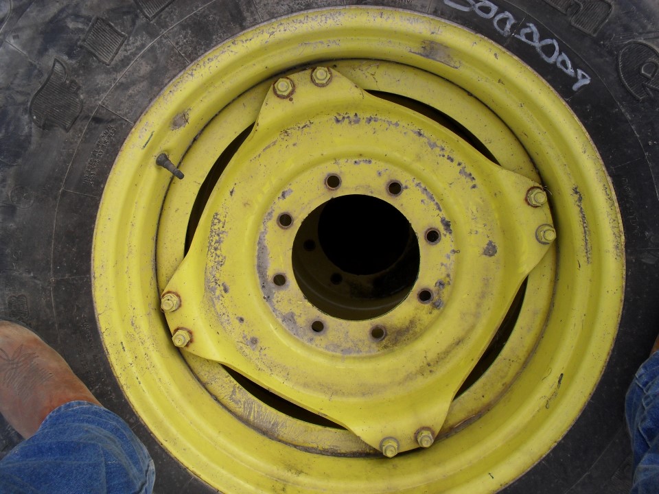 28''D x 15''W Formed Plate Wheel WS000009