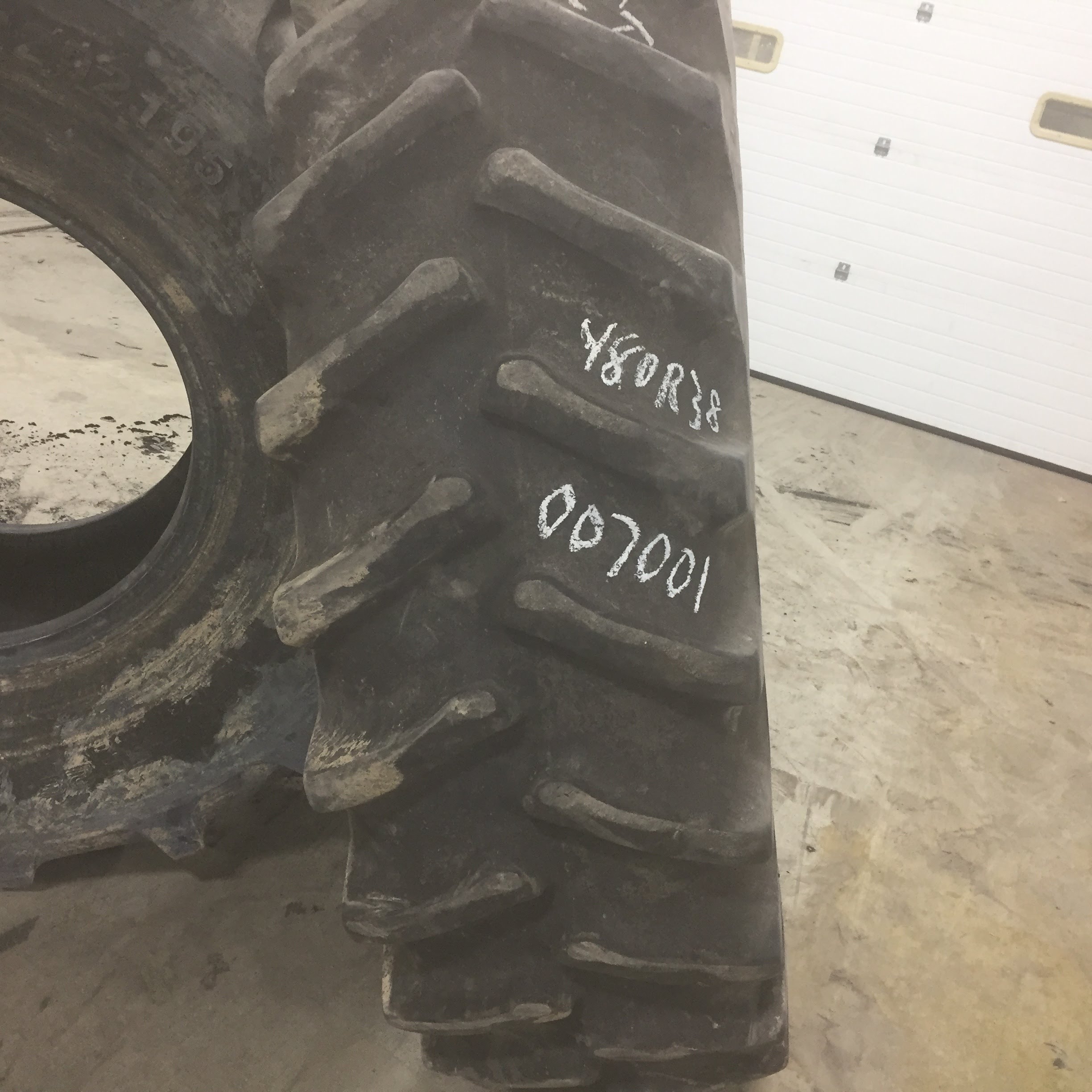 480/80R38 Firestone Radial All Traction 23 R-1 Tire 007001