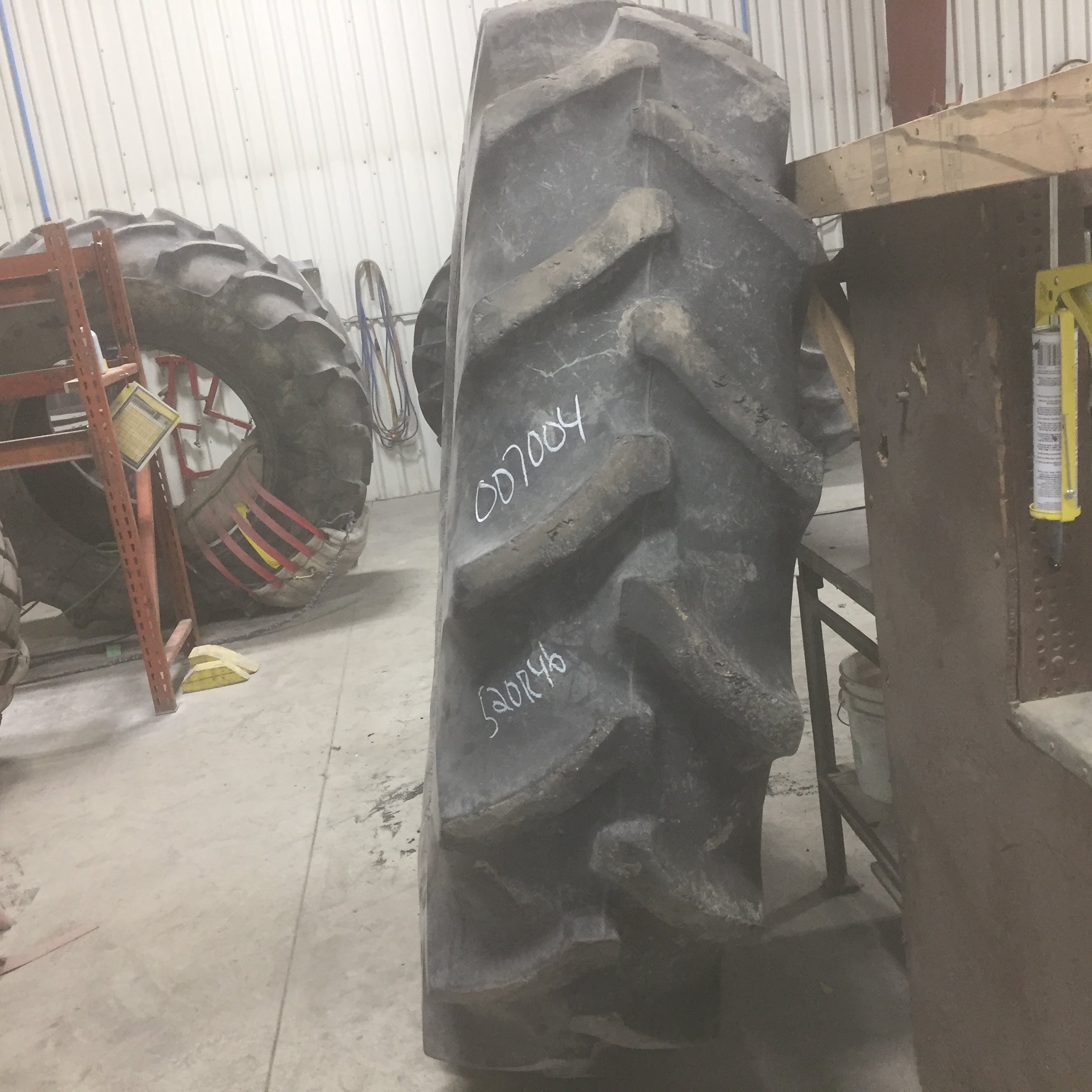 520/85R46 Goodyear Farm Special Sure Grip Radial TD8 R-2 Tire 007004