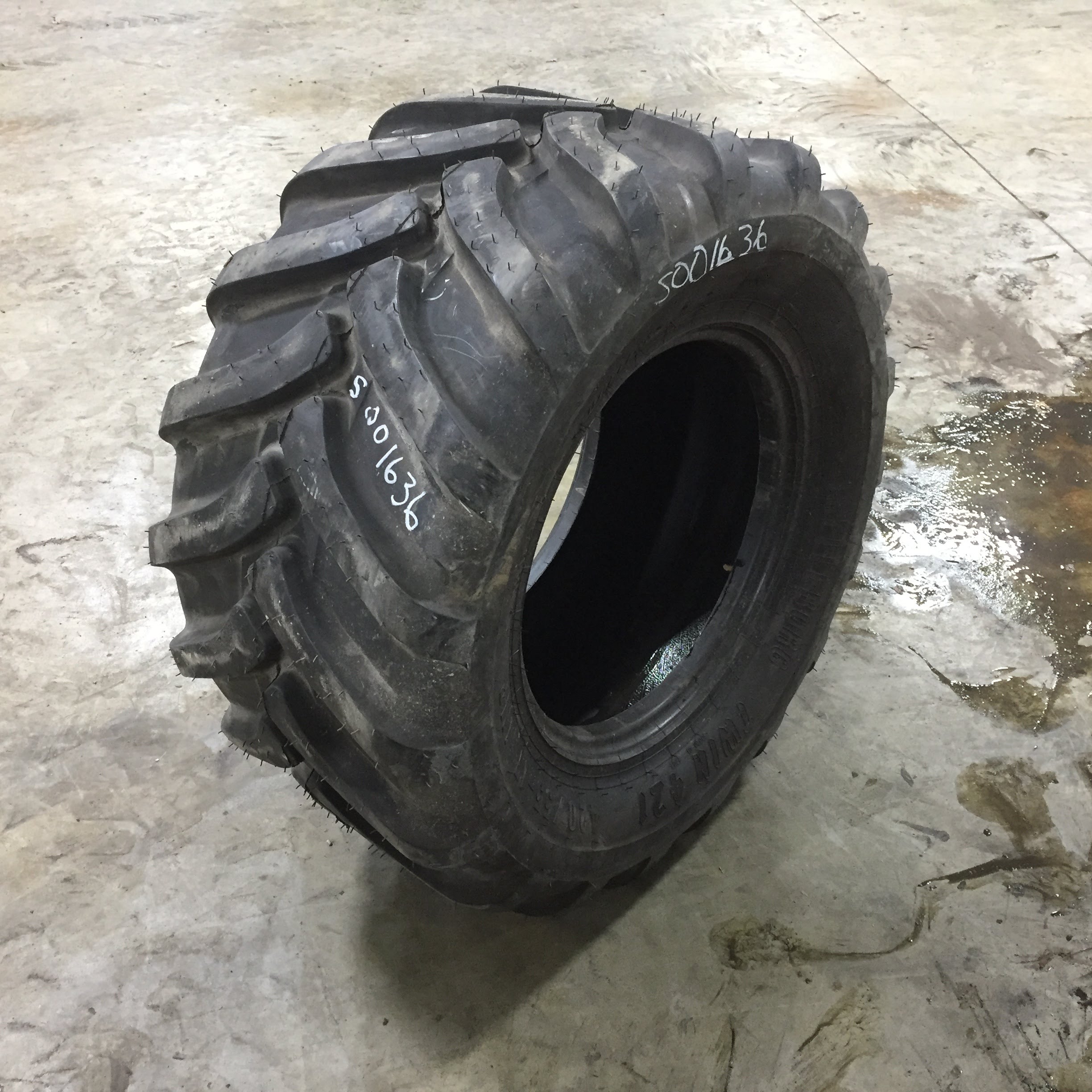 420/55-17 Trelleborg T421 I-3 Tire S001636