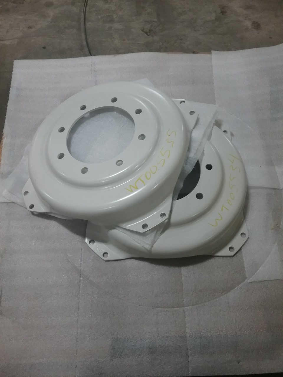 28'' Stub Disc (groups of 2 bolts) Rim Center WT005535CTR