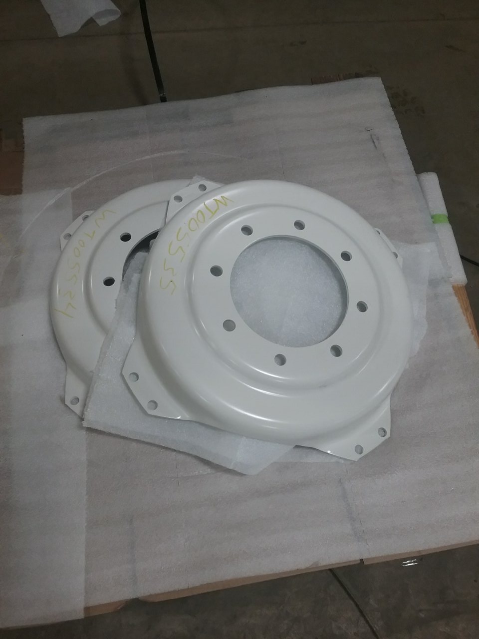 28'' Stub Disc (groups of 2 bolts) Rim Center WT005535CTR