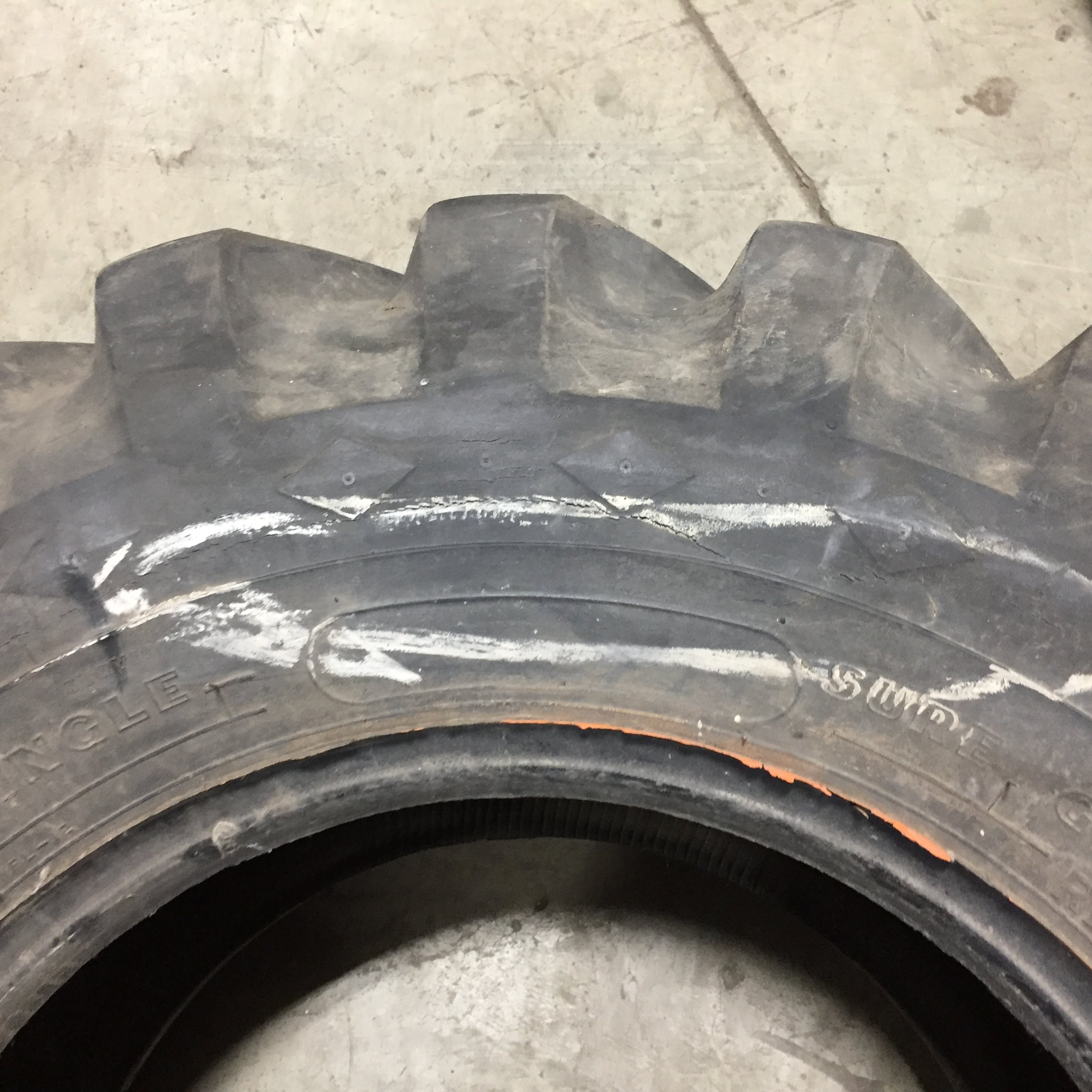 15/-19.5 Goodyear Farm Sure Grip Lug NHS HF-2 Tire T005527