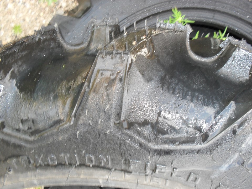 8.3/-24 Firestone Traction Field & Road R-1 Tire 004201-Z