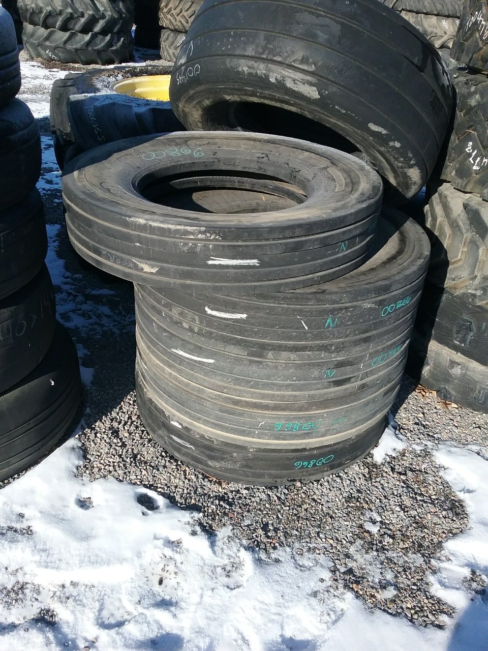 41/8.00R22.5 Titan Farm I-1 Tire 00866
