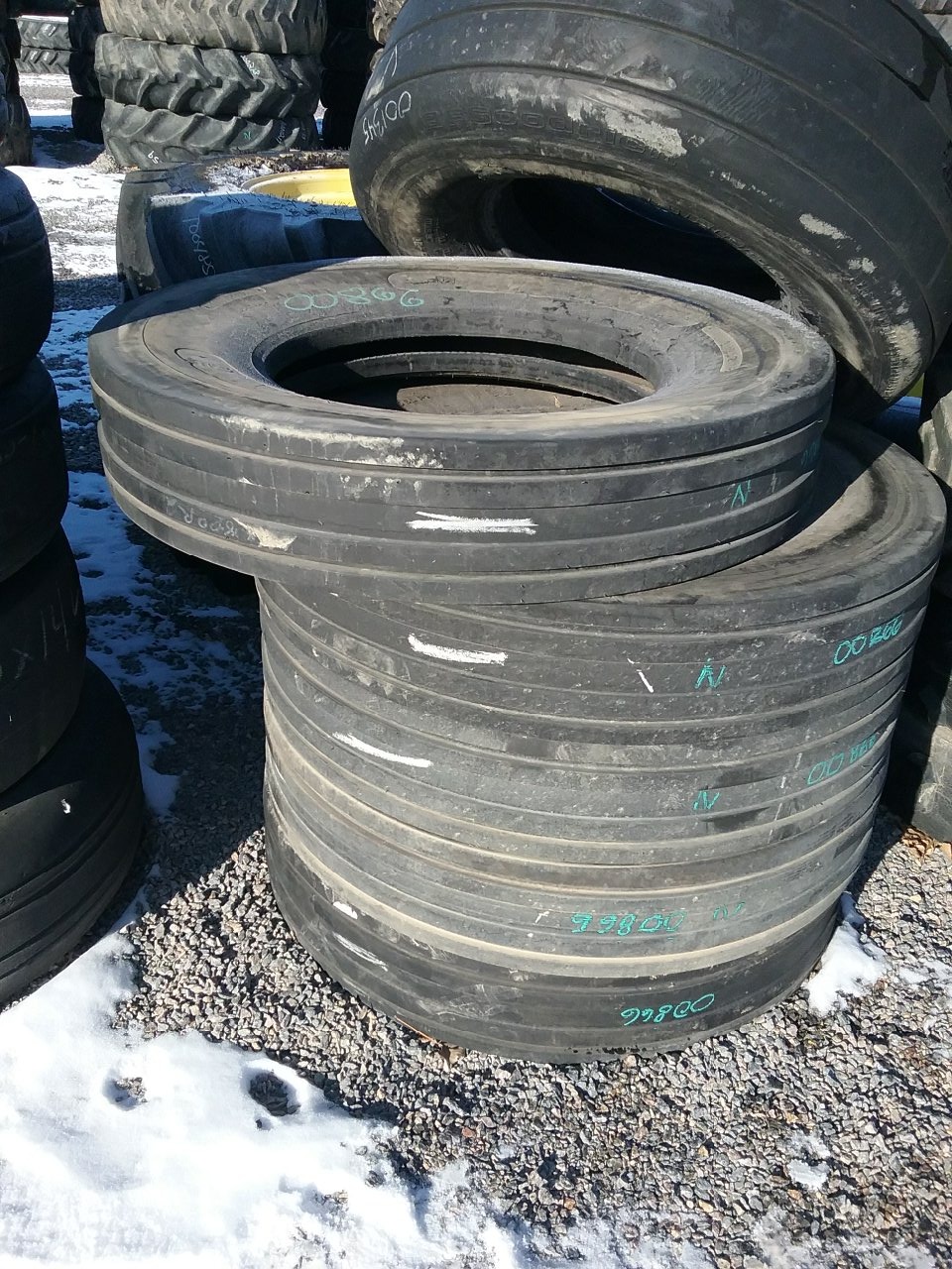 41/8.00R22.5 Titan Farm I-1 Tire 00866