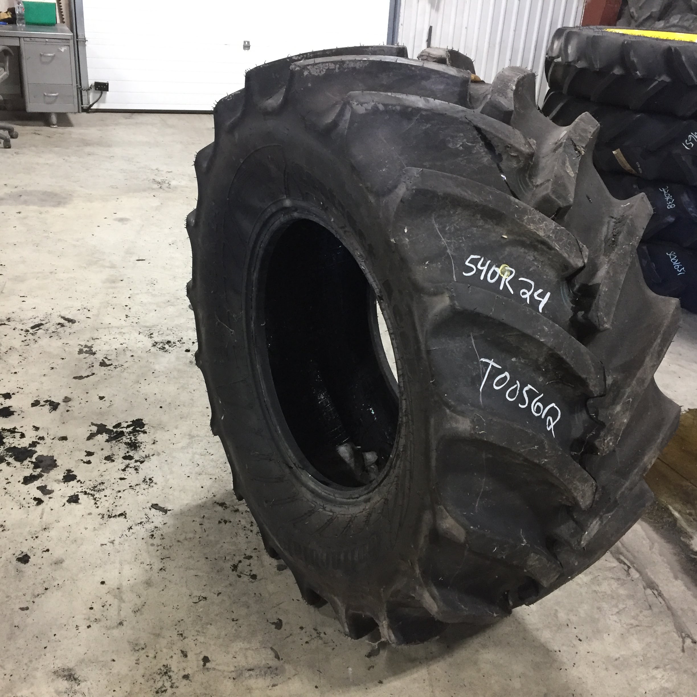 540/65R24 Continental AC65 Radial  R-1W Tire T005612