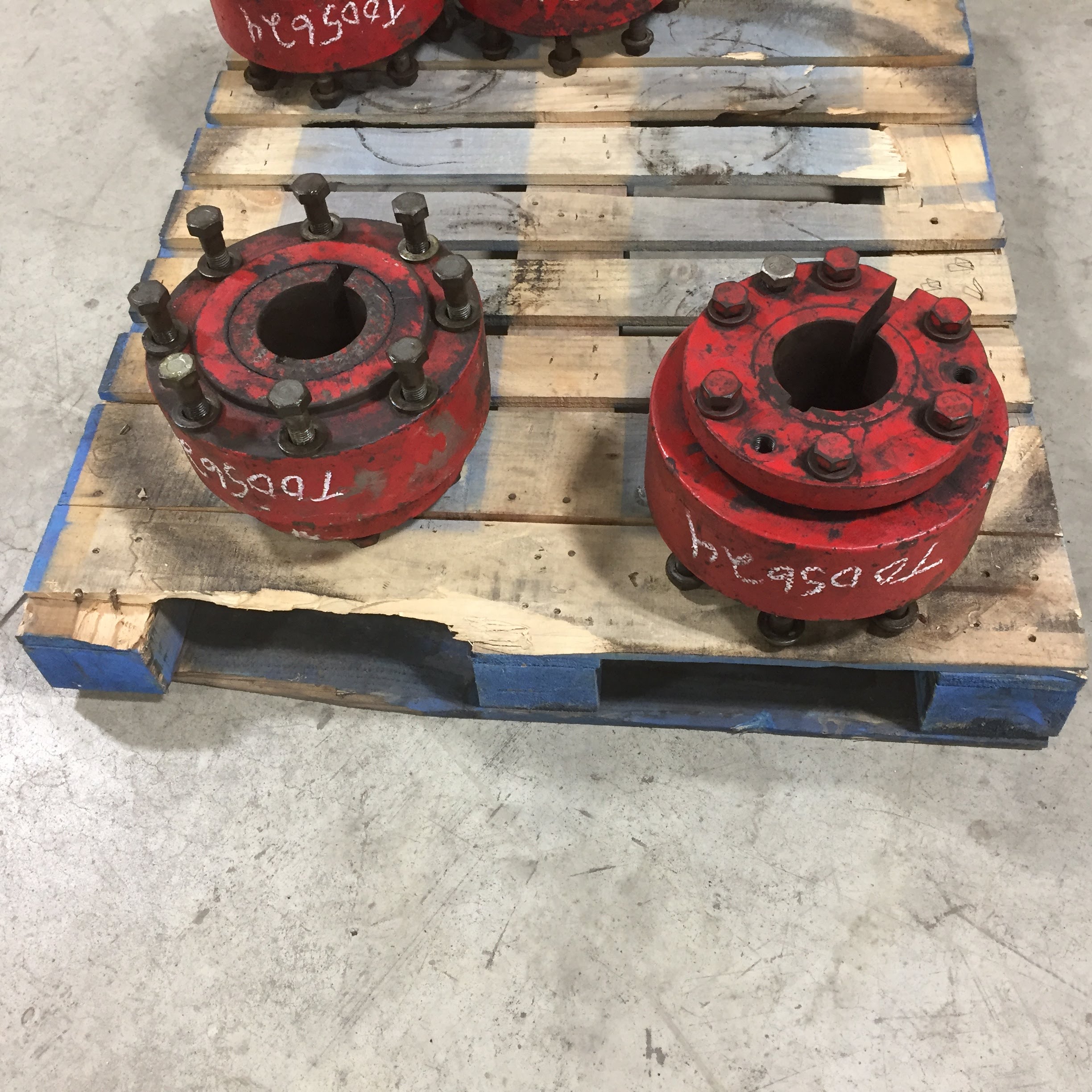 8 Bolt Wedg-Lok OE Style Dual Hub T005624