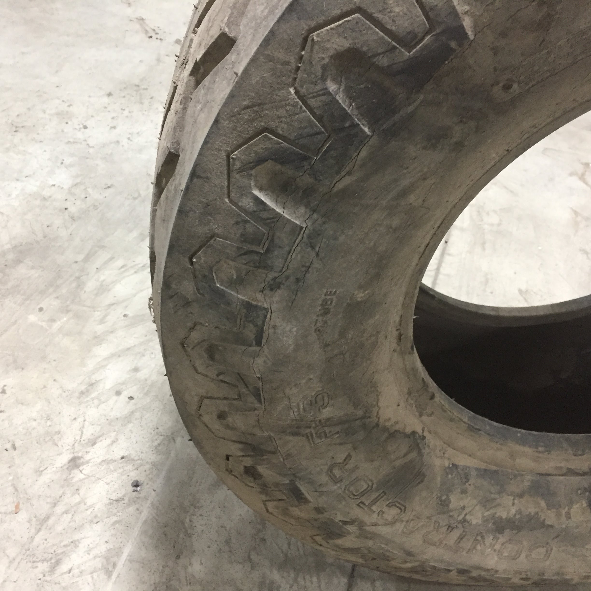 14.5/75-16.1 American Farmer (STA) Industrial Rib F-3 Tire S001670