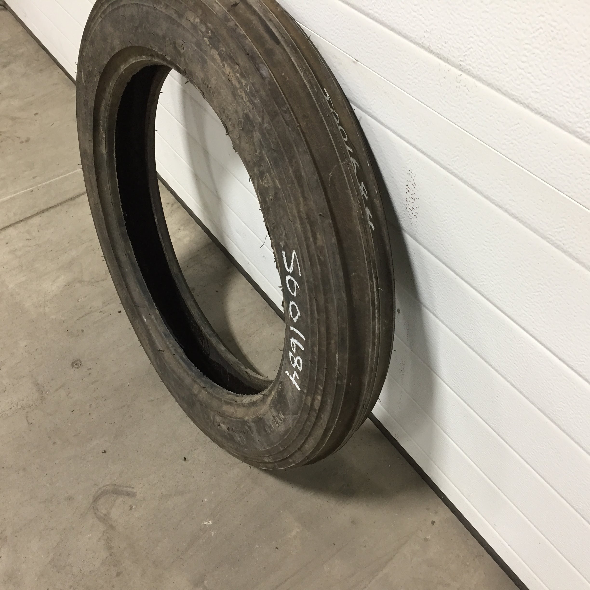 4.00/-19 Firestone Guide Grip 3-Rib F-2 Tire S001684