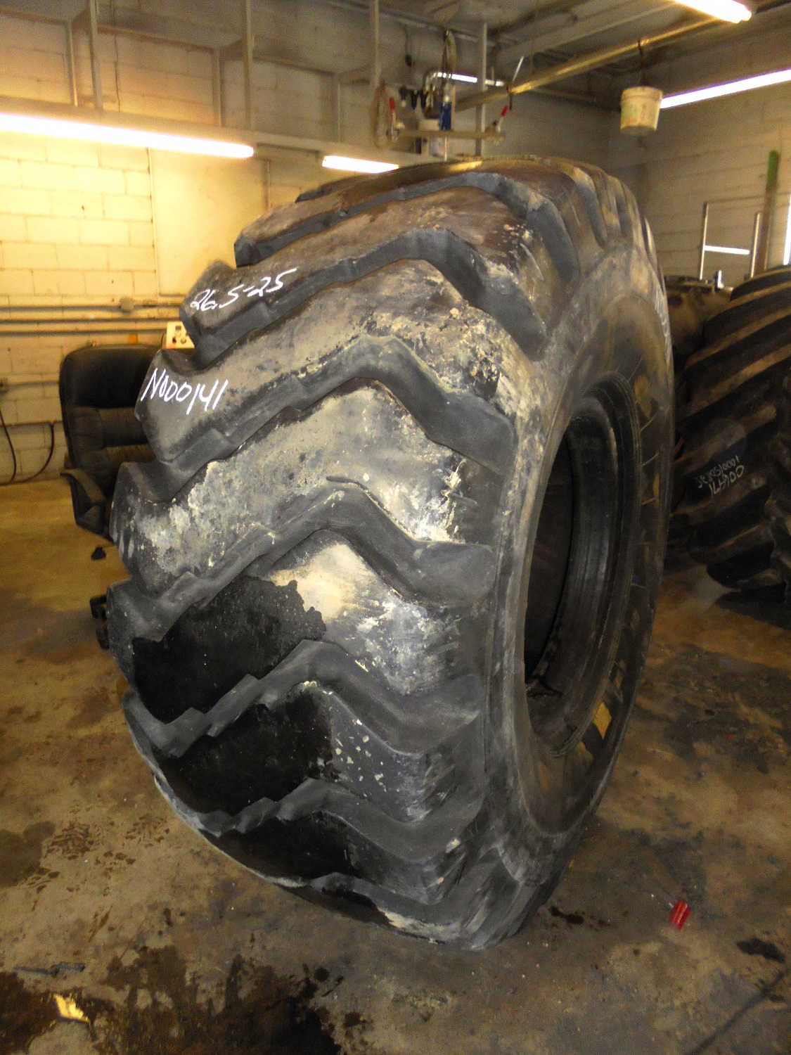 26.5/-25 Galaxy Primex Dozer/Loader E-3/L-3 Tire N000141