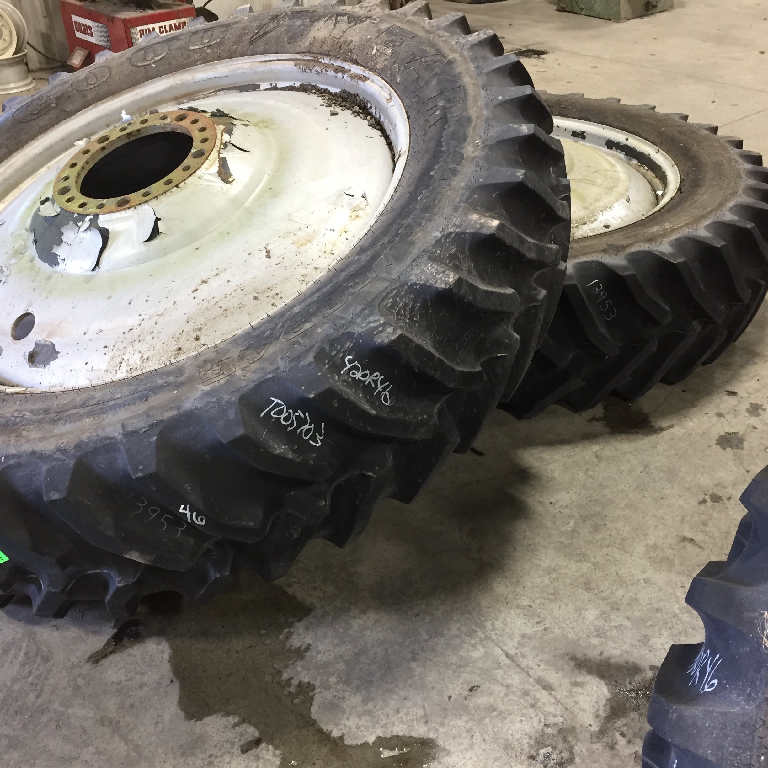 420/80R46 Goodyear Farm Dyna Torque Radial R-1 Tire-Wheel Assembly T005703