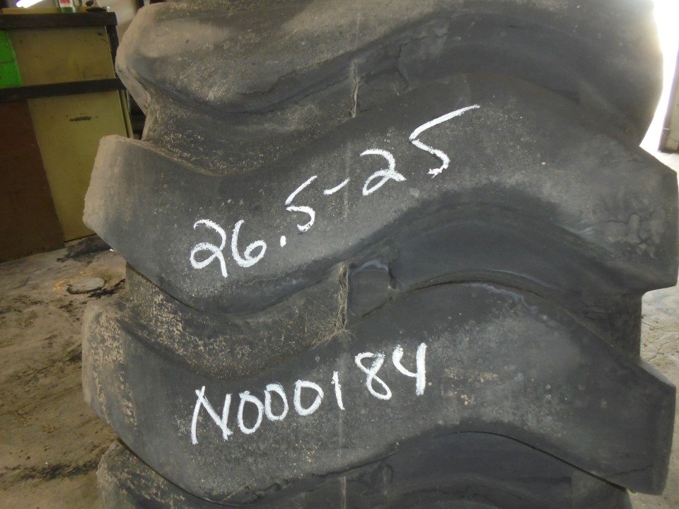 26.5/-25 Miscellaneous Unknown Tire N000184