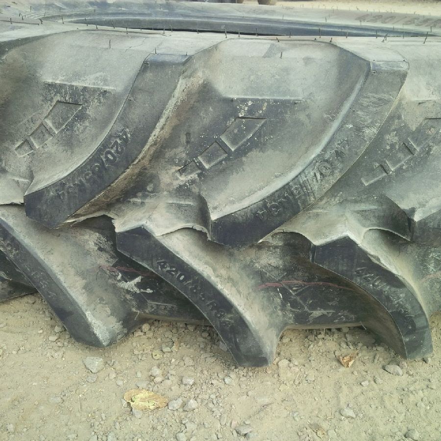 420/85R34 Petlas TA-110 R-1W Tire T001591-Z