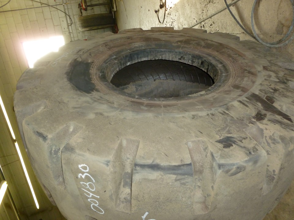 23.5/-25 Galaxy Primex Rock Monster L-5 Tire 004830-Z