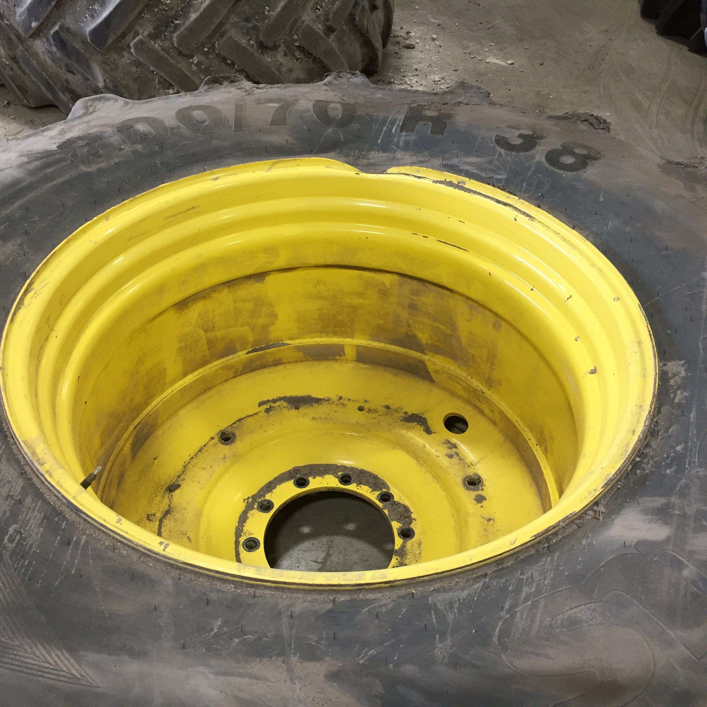 38''D x 27''W Formed Plate W/Weight Holes Wheel WT005906