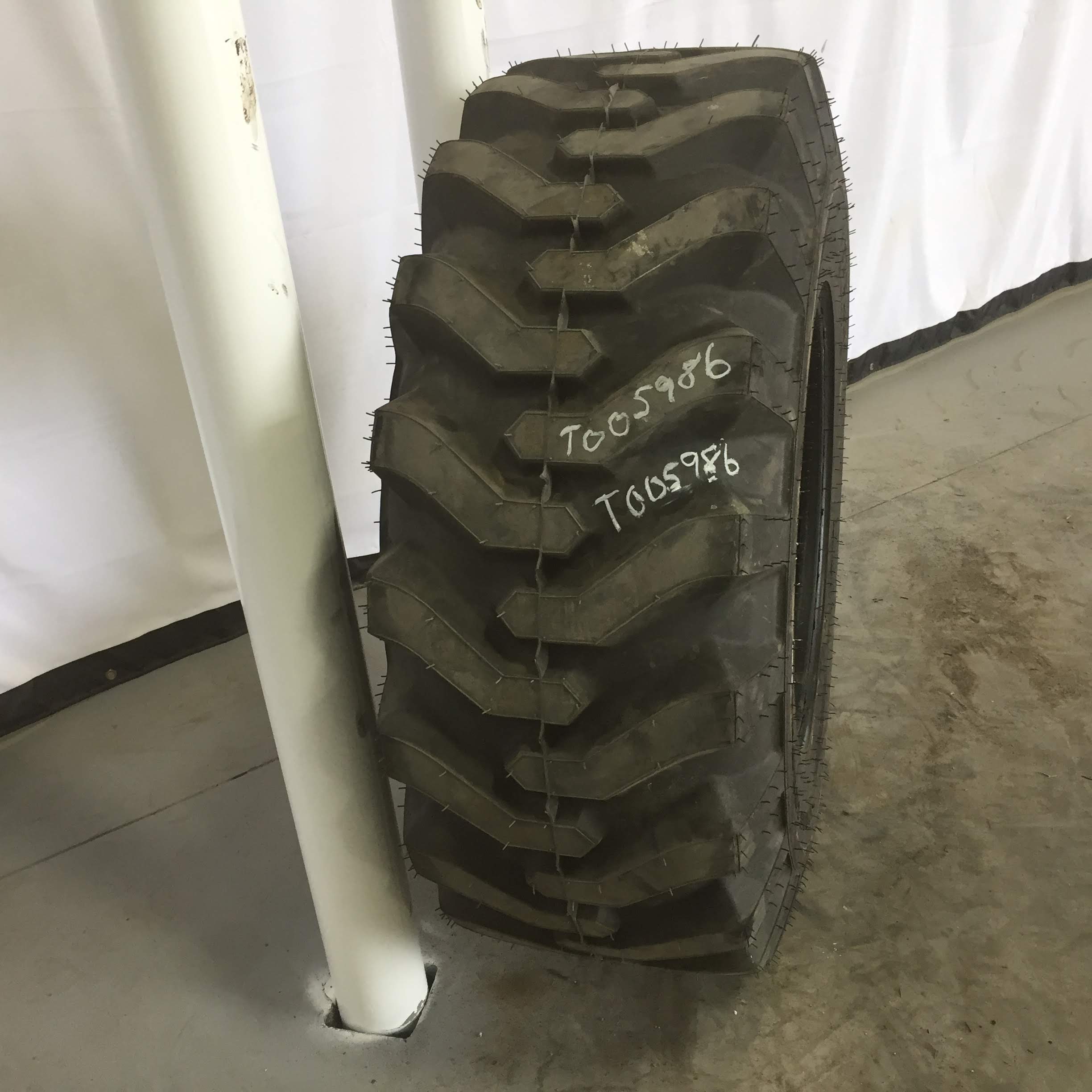 43/16.00-20 Titan Farm Trac Loader SS R-4 Tire T005986