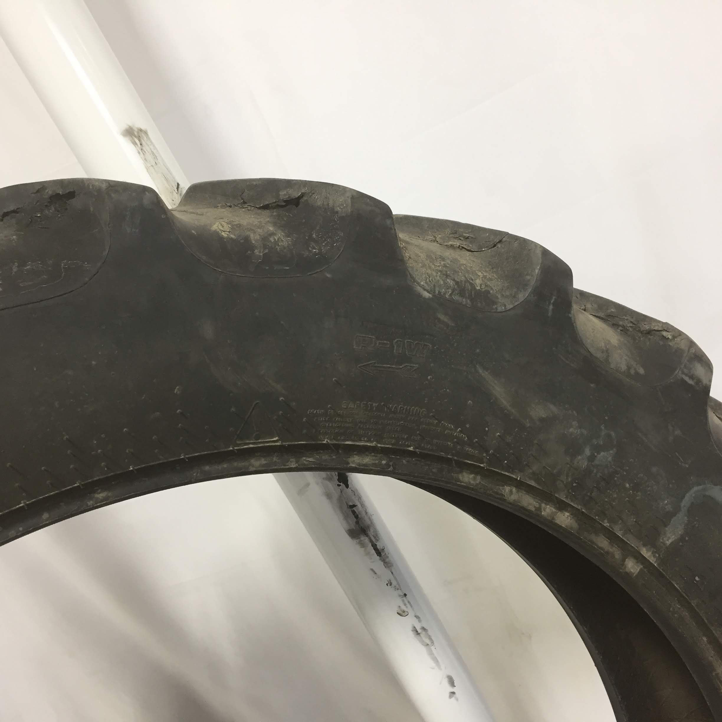 380/90R54 Goodyear Farm DT800 Super Traction R-1W Tire T005989