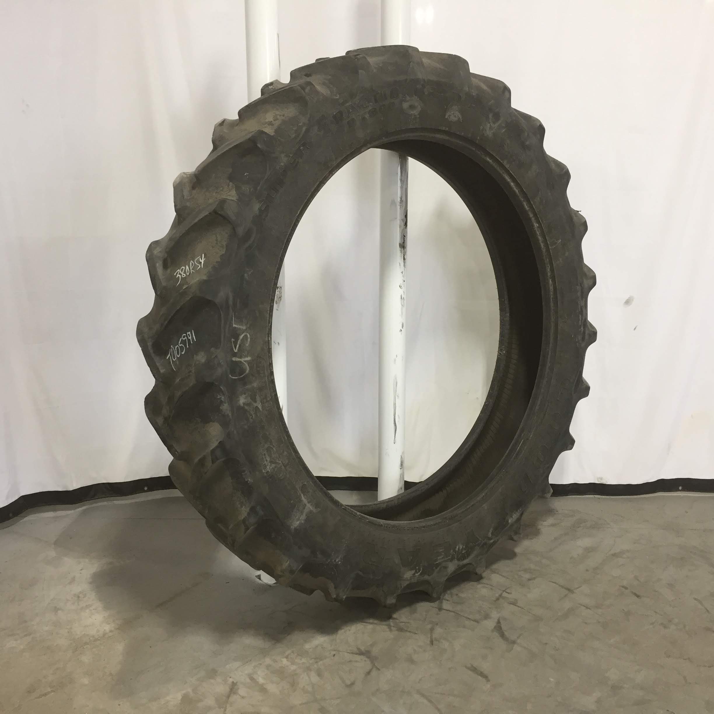 380/90R54 Goodyear Farm DT800 Super Traction R-1W Tire T005991