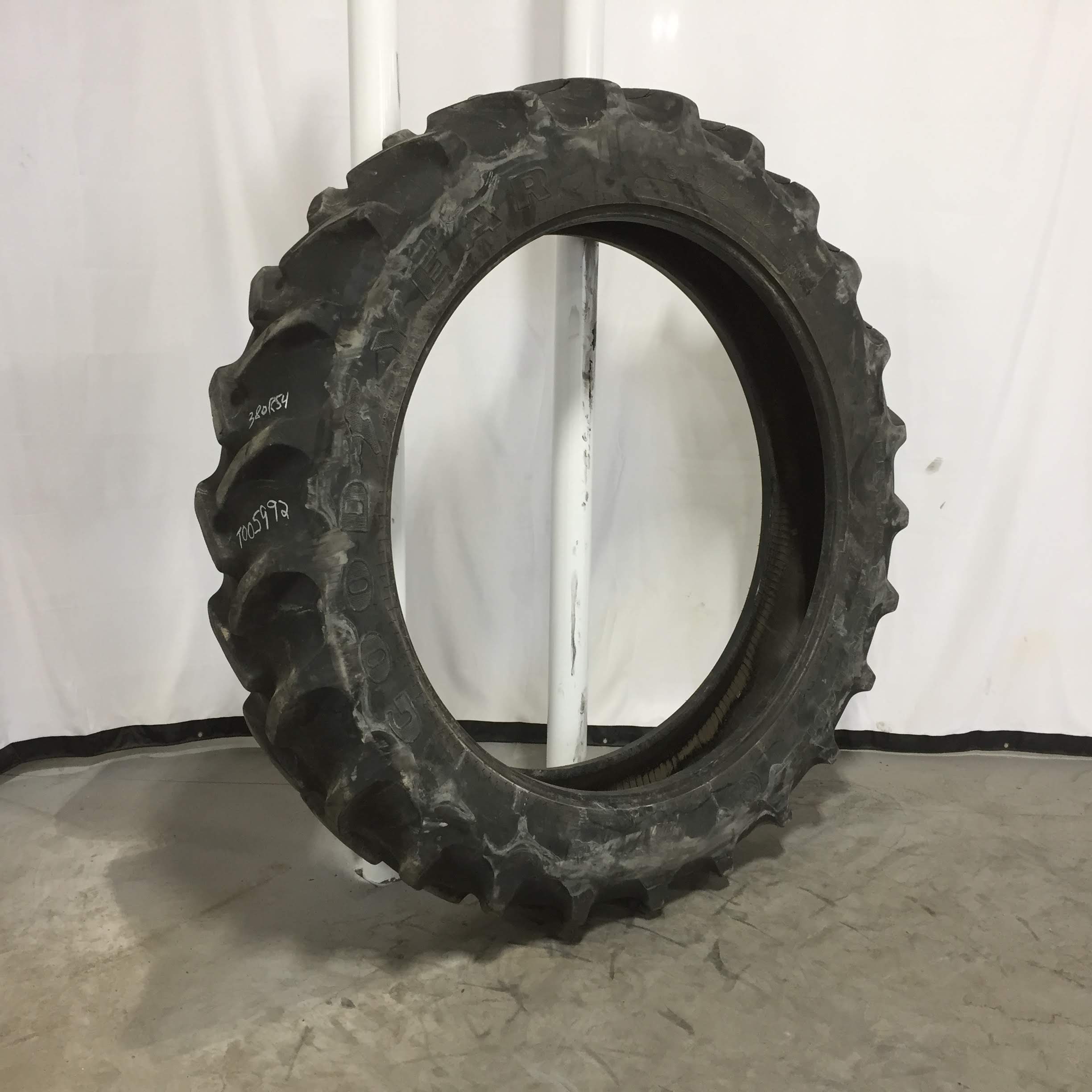 380/90R54 Goodyear Farm DT800 Super Traction R-1W Tire T005992