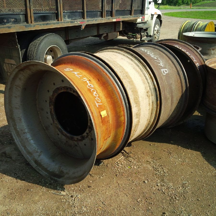 42''D x 18''W Tiger Planetary Drive Main Wheel T002674B-Z