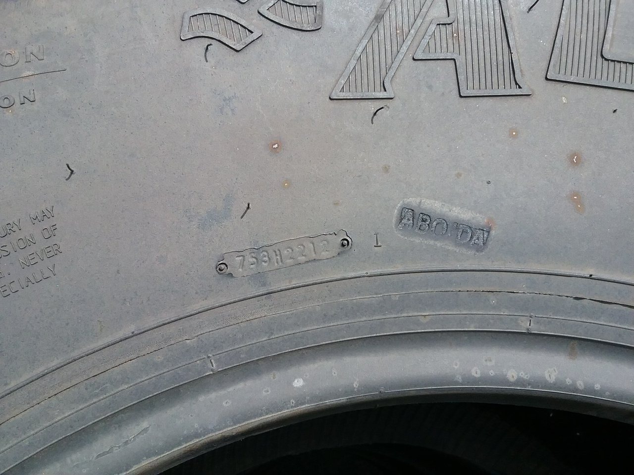 600/70R28 Alliance 370 Wide Deep Tread "70" Series R-1W Tire 37010150DA