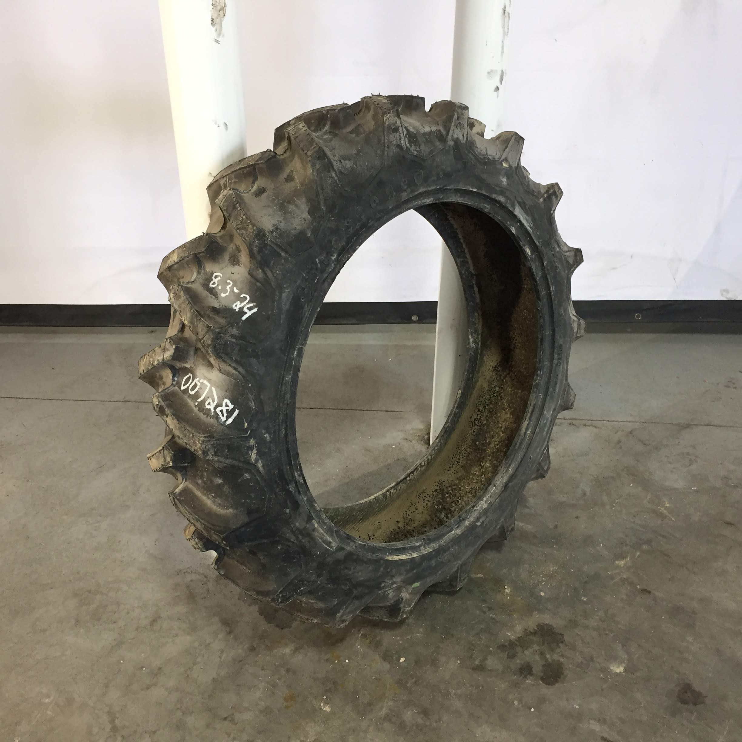 8.3/-24 Firestone Traction Field & Road R-1 Tire 007281
