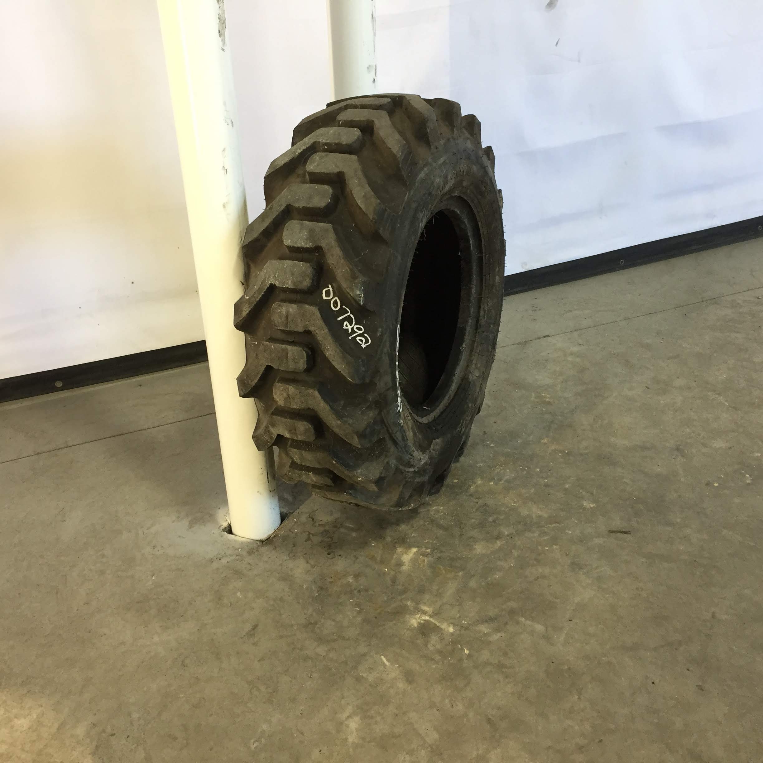 320/80-18 Galaxy Super Industrial Lug R-4 Tire 007292