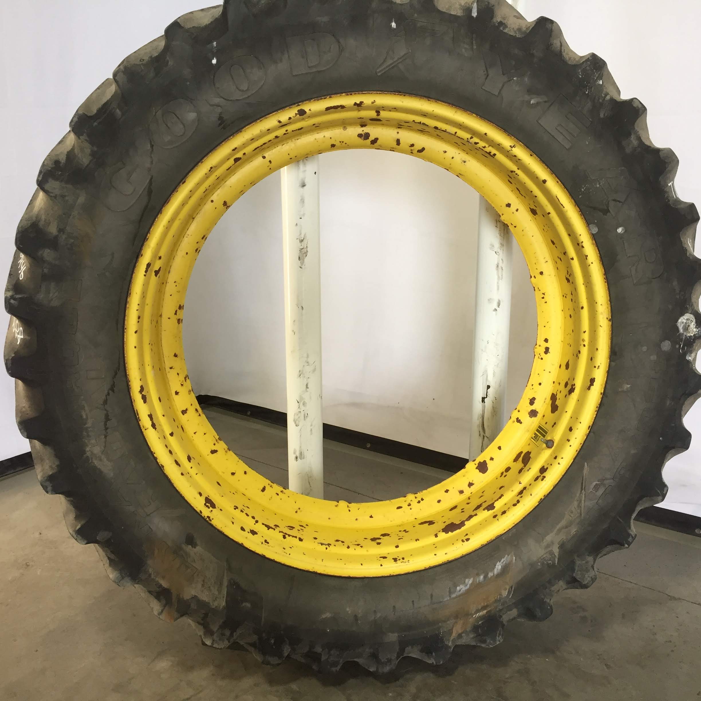 46''D x 13''W Single Bevel 42" Cast Wheel WT006088