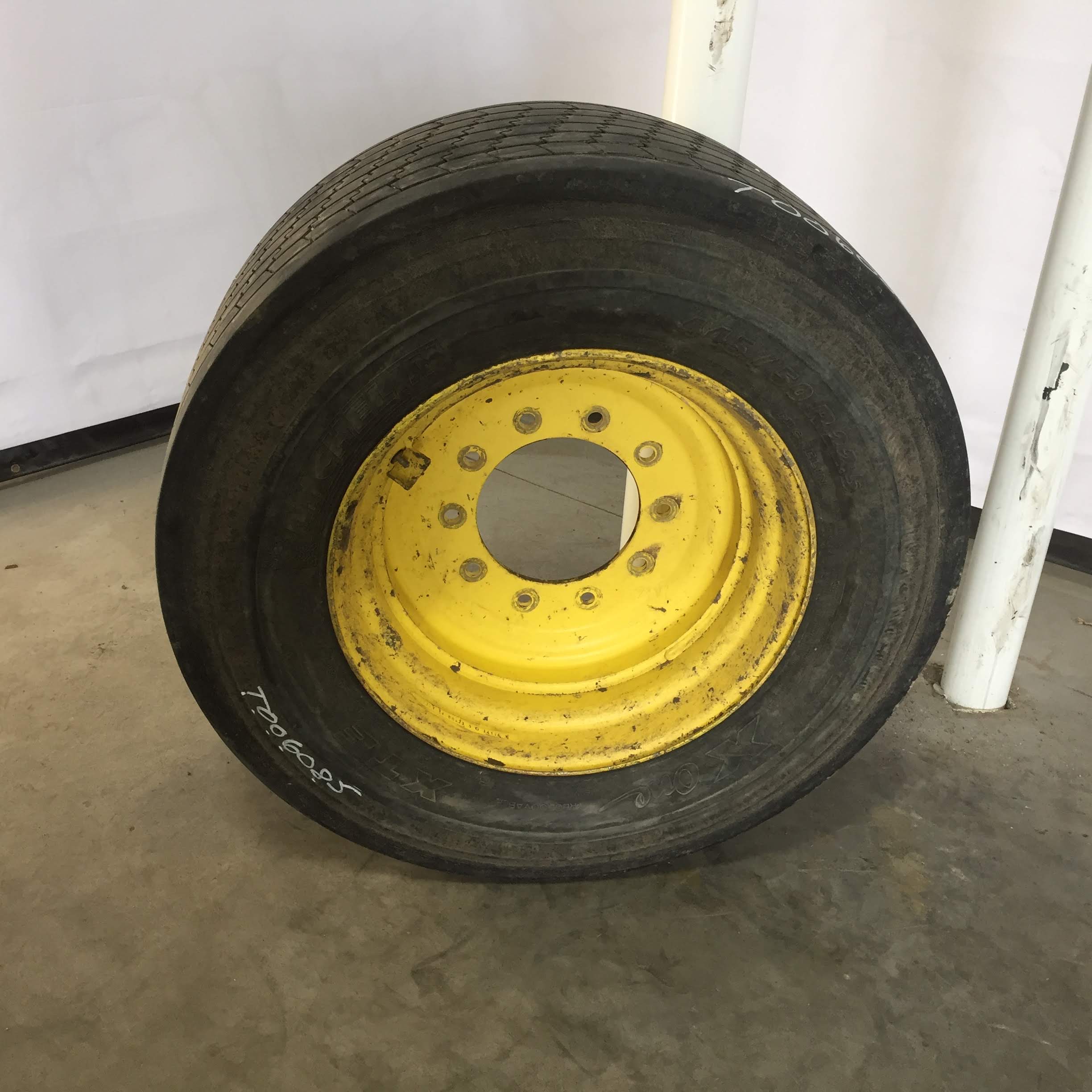 22.5''D x 14''W Implement Wheel WT006085
