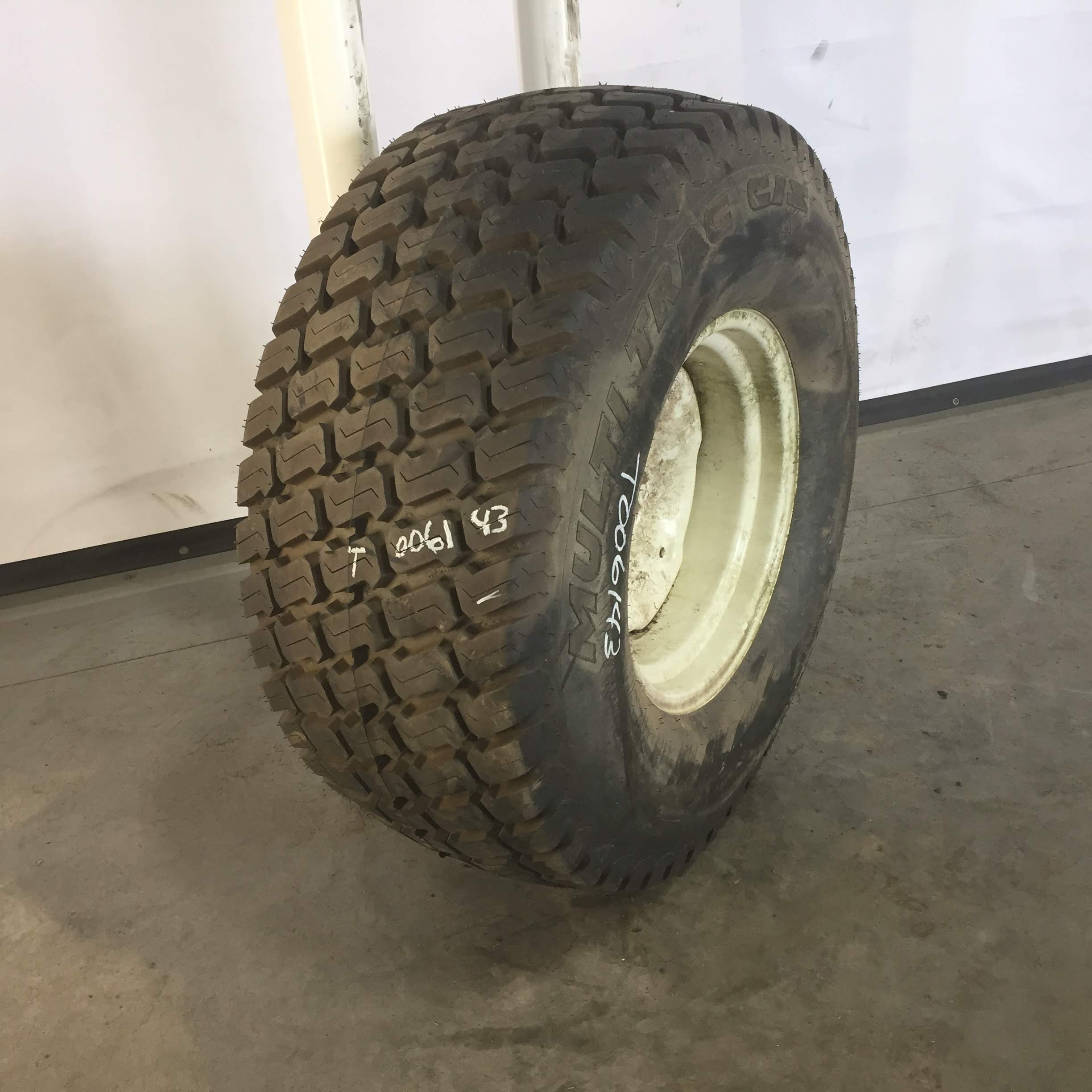 44/18.00-20 Titan Farm Multi Trac C/S HF-1 Tire RT006143
