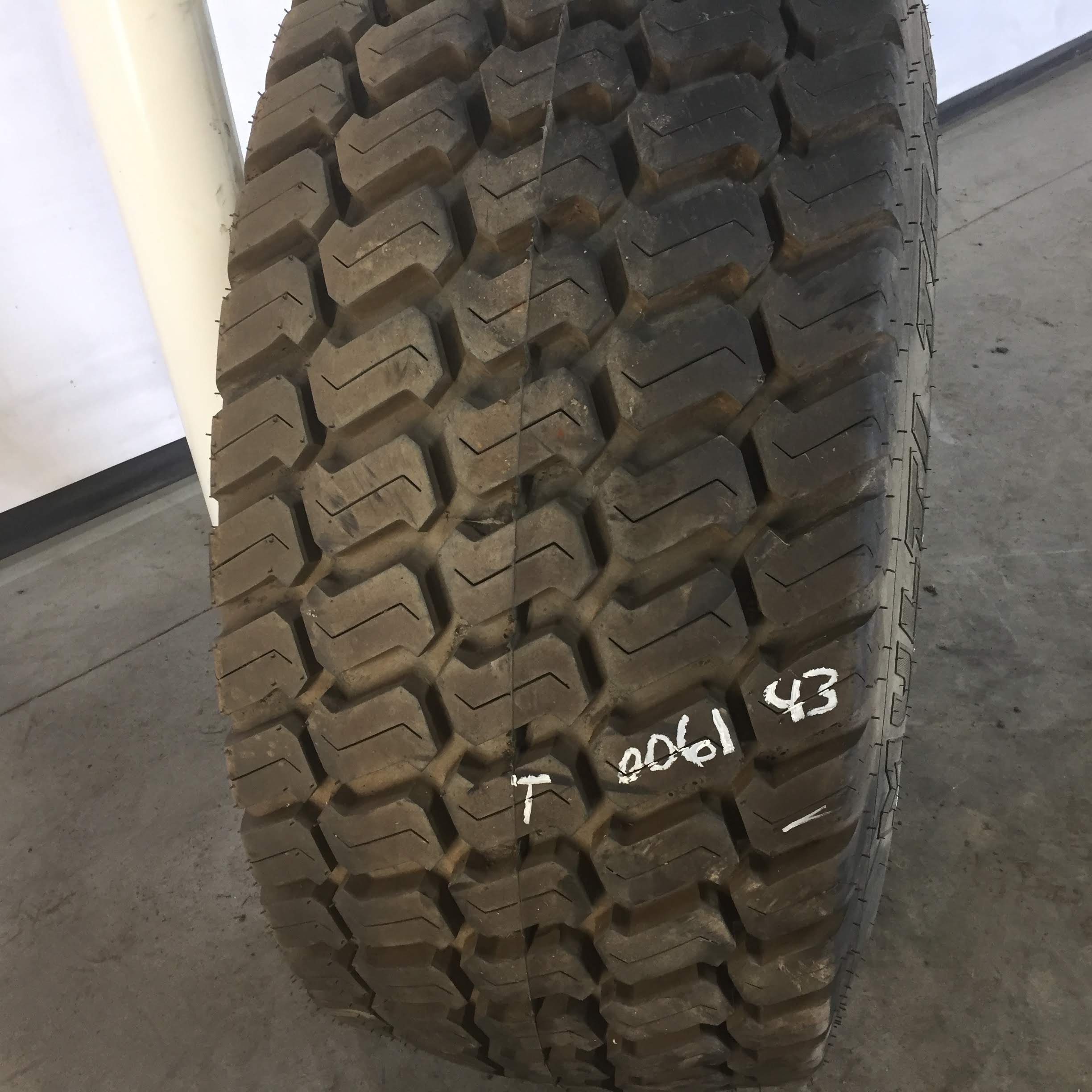 44/18.00-20 Titan Farm Multi Trac C/S HF-1 Tire RT006143