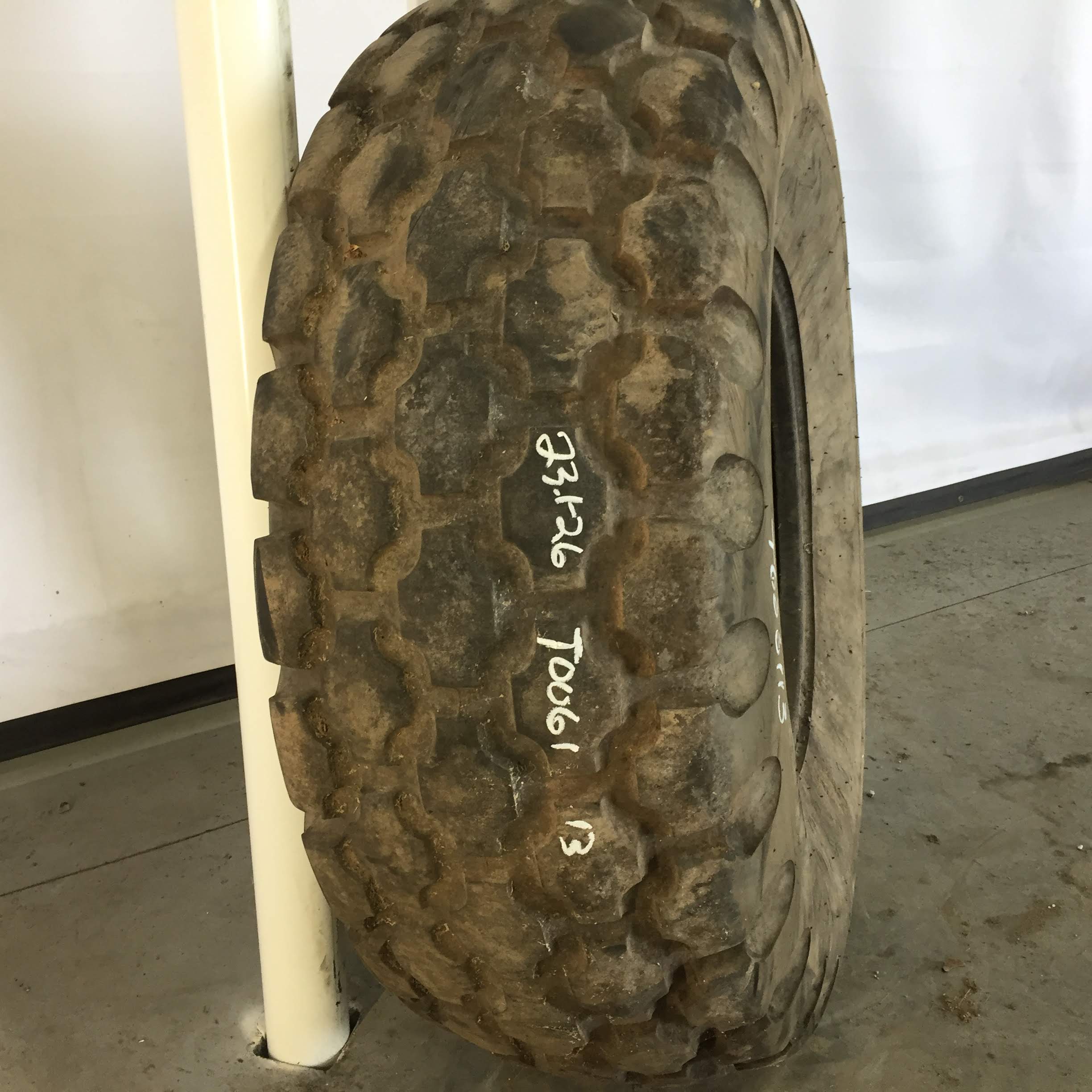 23.1/-26 Firestone All Non-Skid Tractor R-3 Tire T006113