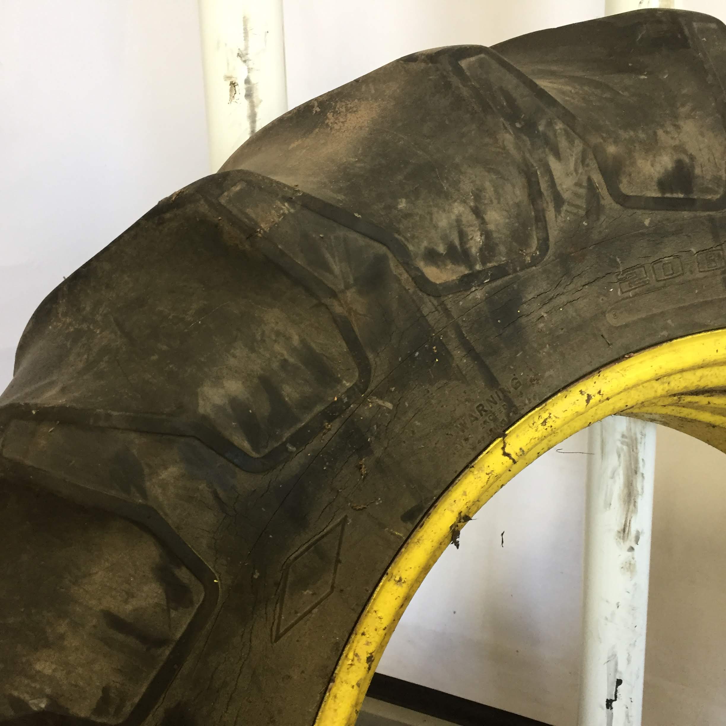 20.8/-38 Goodyear Farm Power Torque R-1 Tire-Wheel Assembly T006101