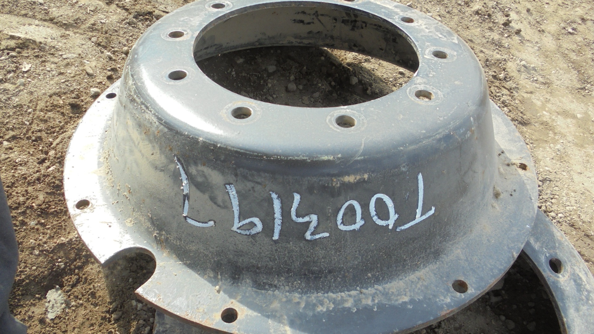 28'' Rim with Clamp/Loop Style Rim Center T003197