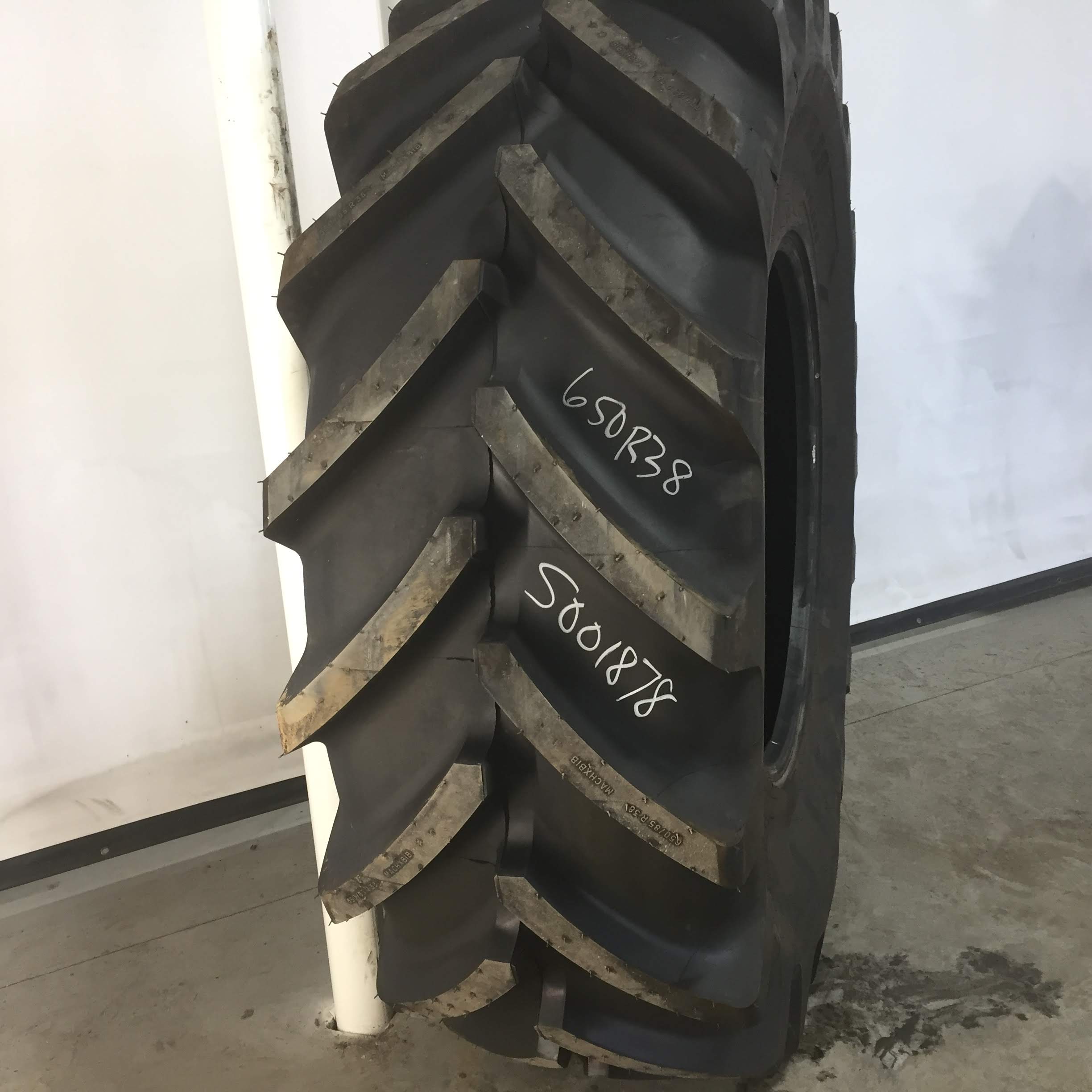 650/85R38 Michelin MachXBib R-1W Tire S001878