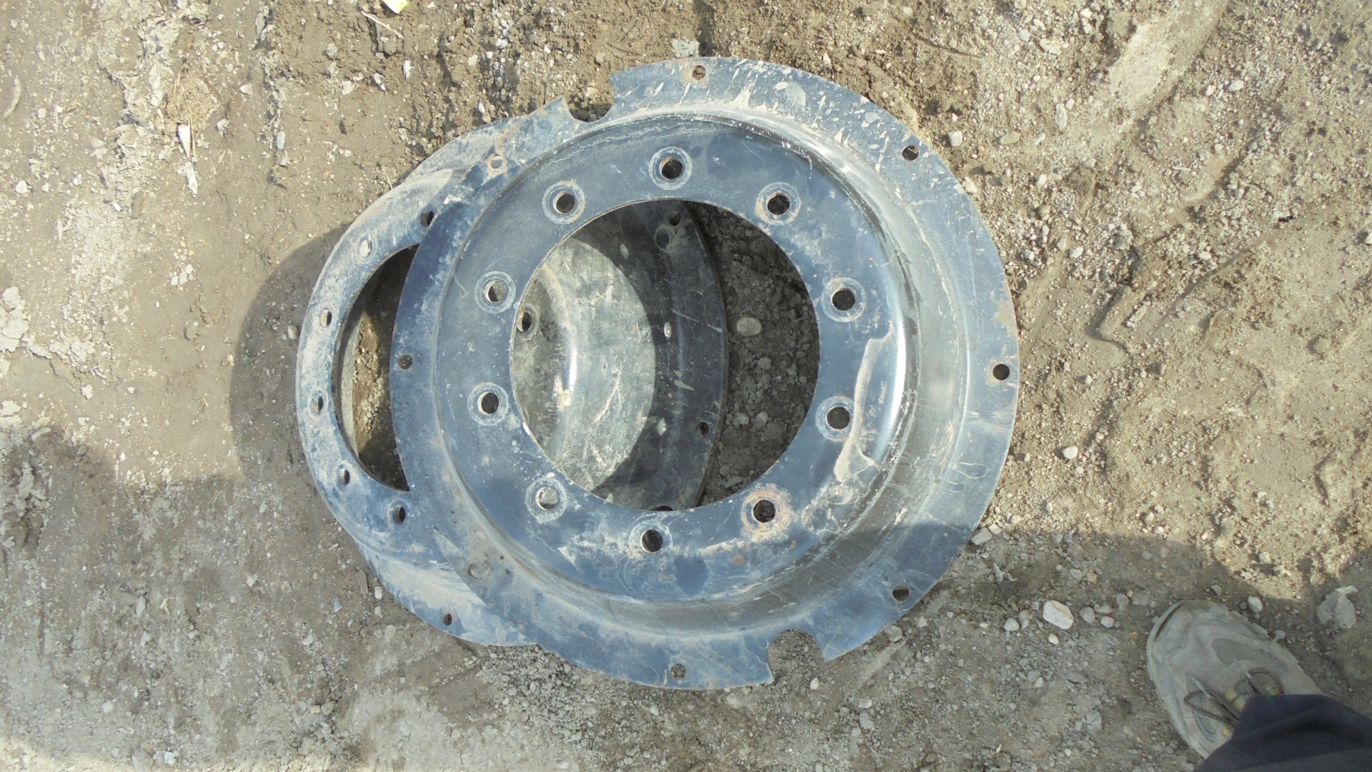 28'' Rim with Clamp/Loop Style Rim Center T003197