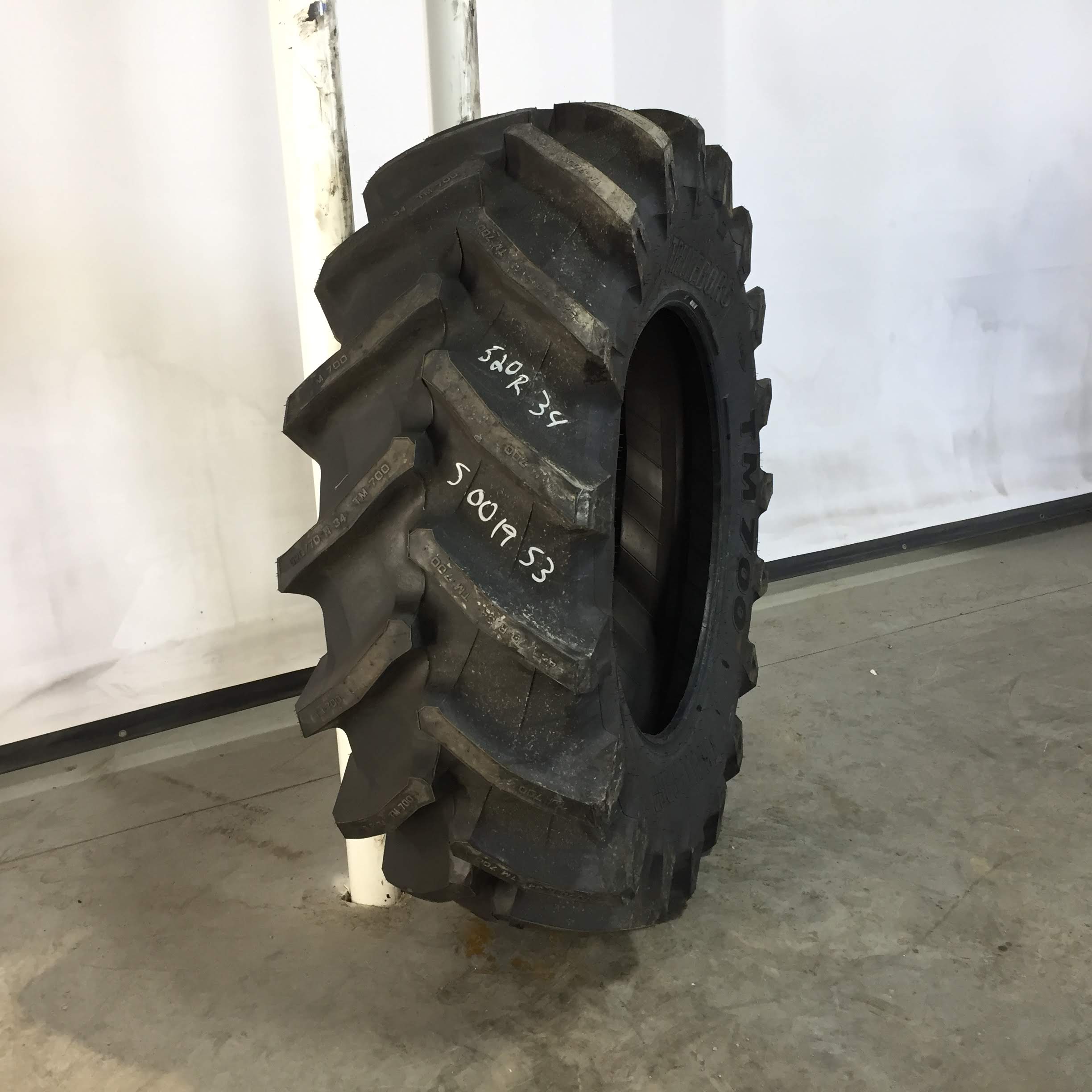520/70R34 Trelleborg TM700 R-1W Tire S001953