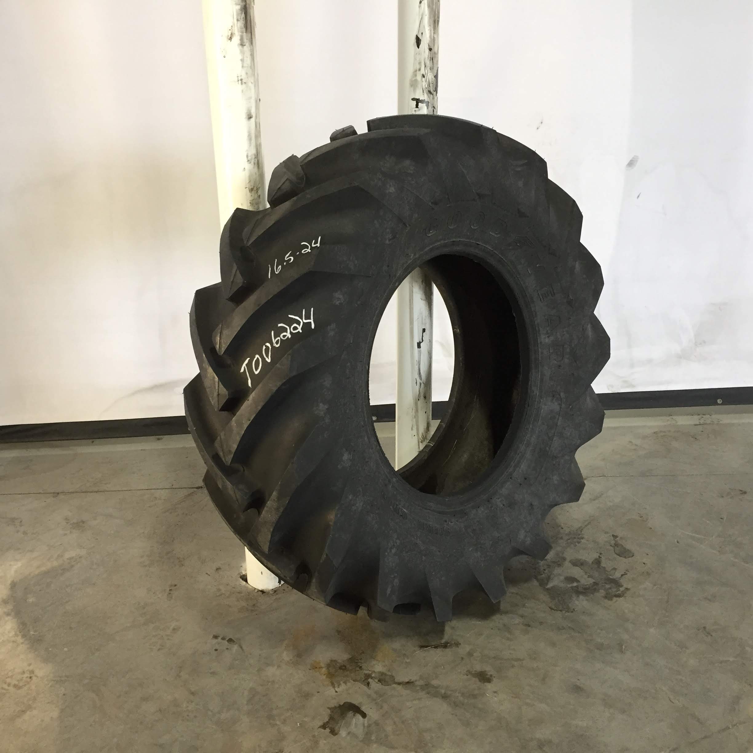 16.5/85-24 Goodyear Farm Sure Grip Implement R-1 Tire T006224