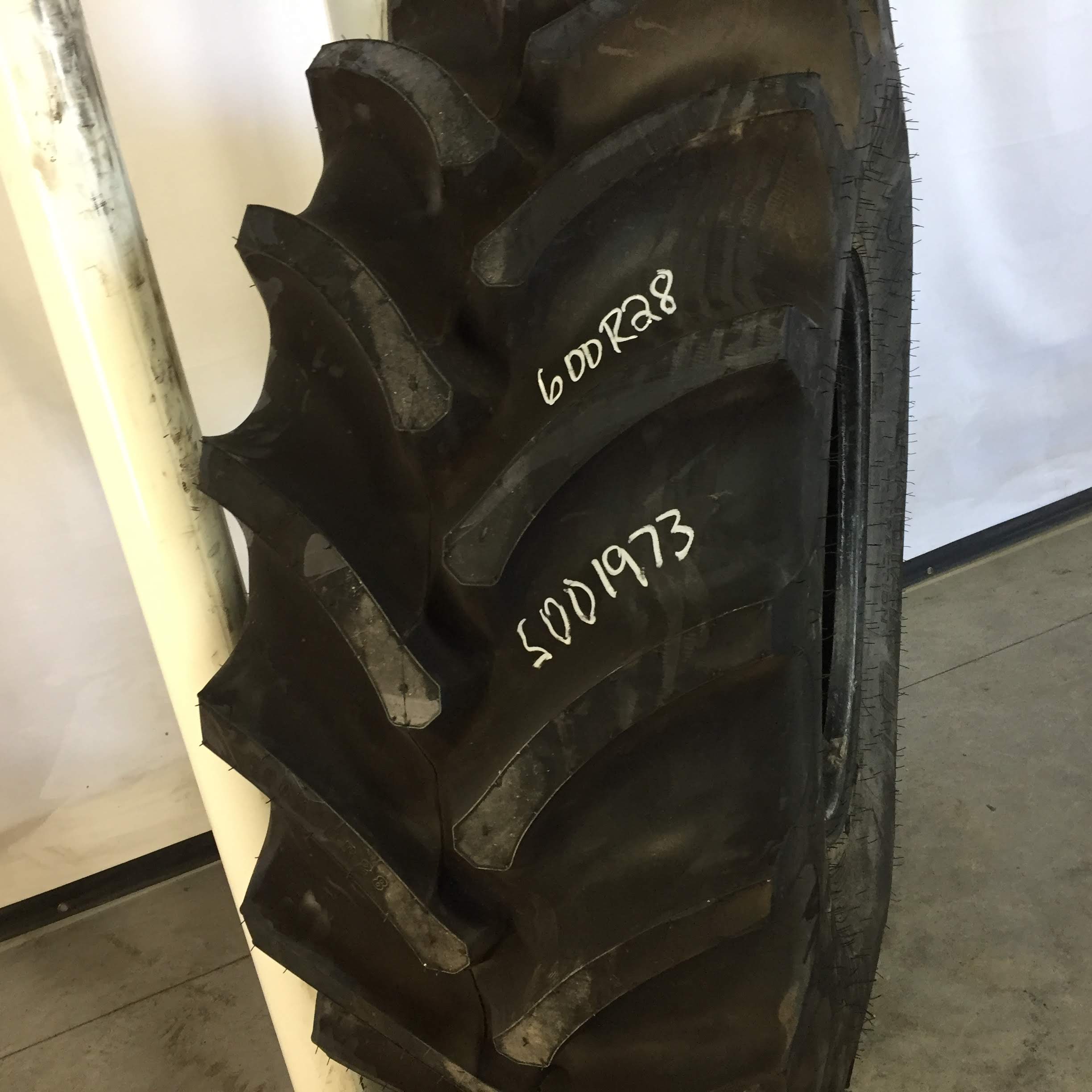 600/70R28 Firestone Radial All Traction DT R-1W Tire S001973