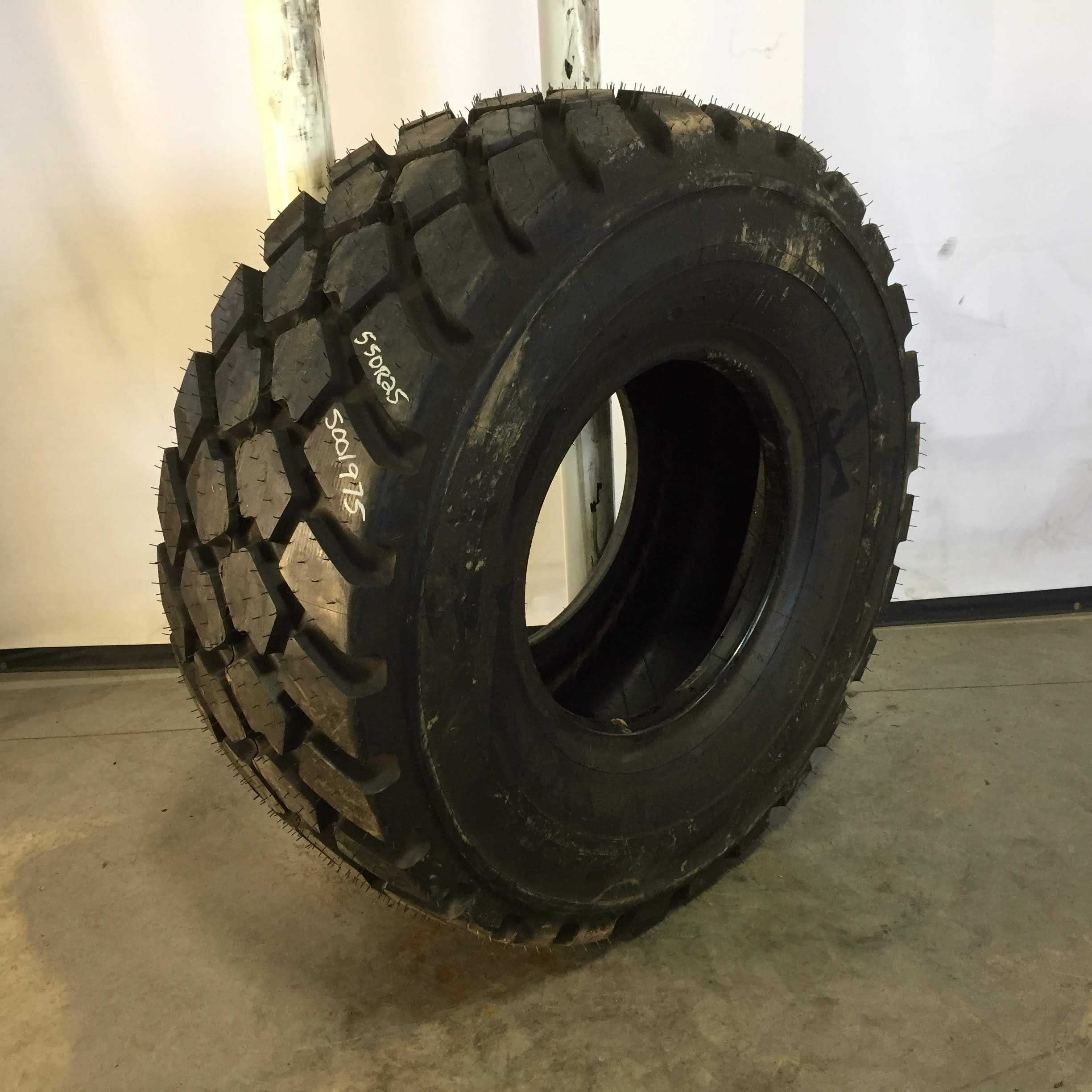 550/65R25 Michelin XLD L-3 Tire S001975