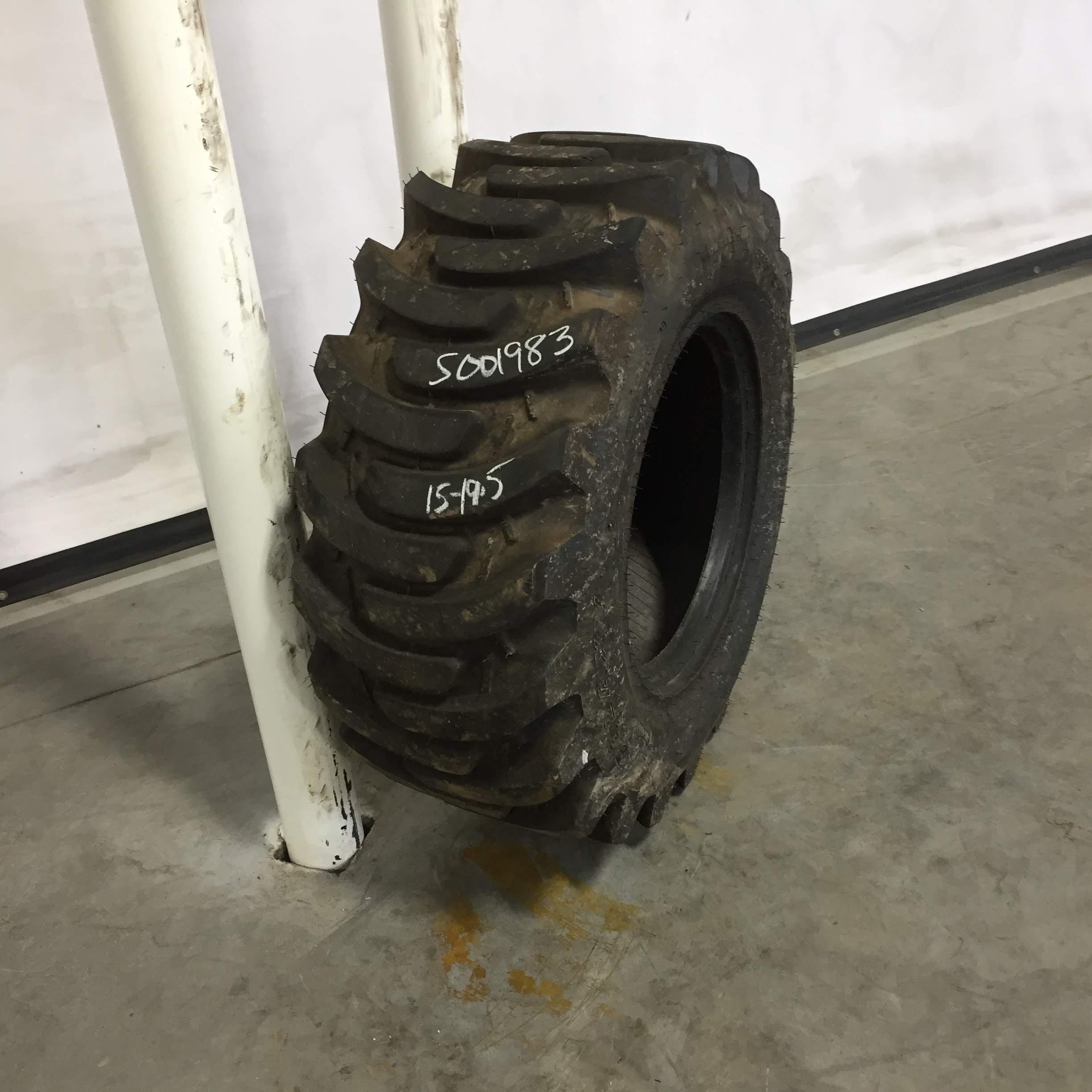 15/-19.5 Galaxy Marathoner R-4 Tire S001983