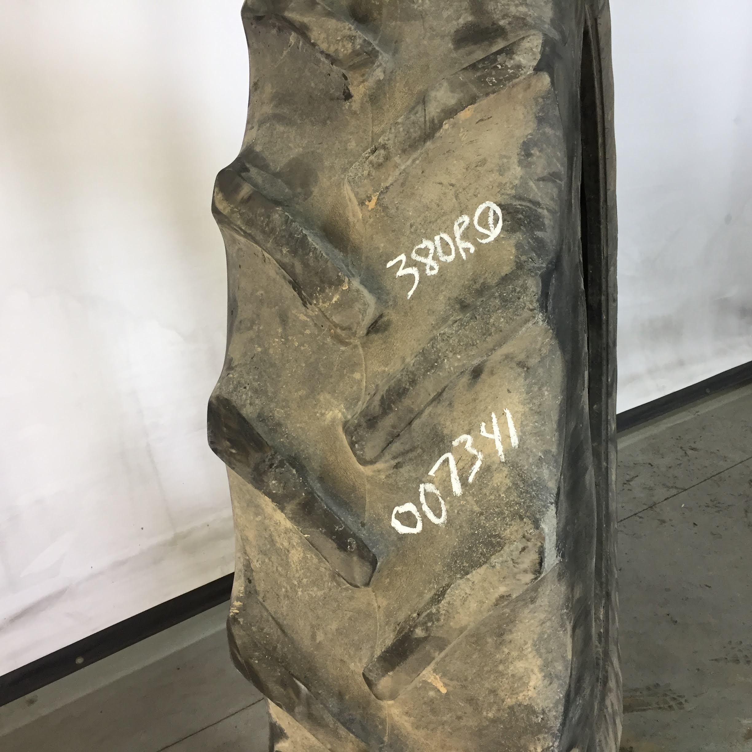 380/90R50 Goodyear Farm DT800 Optitrac R-1W Tire 007341