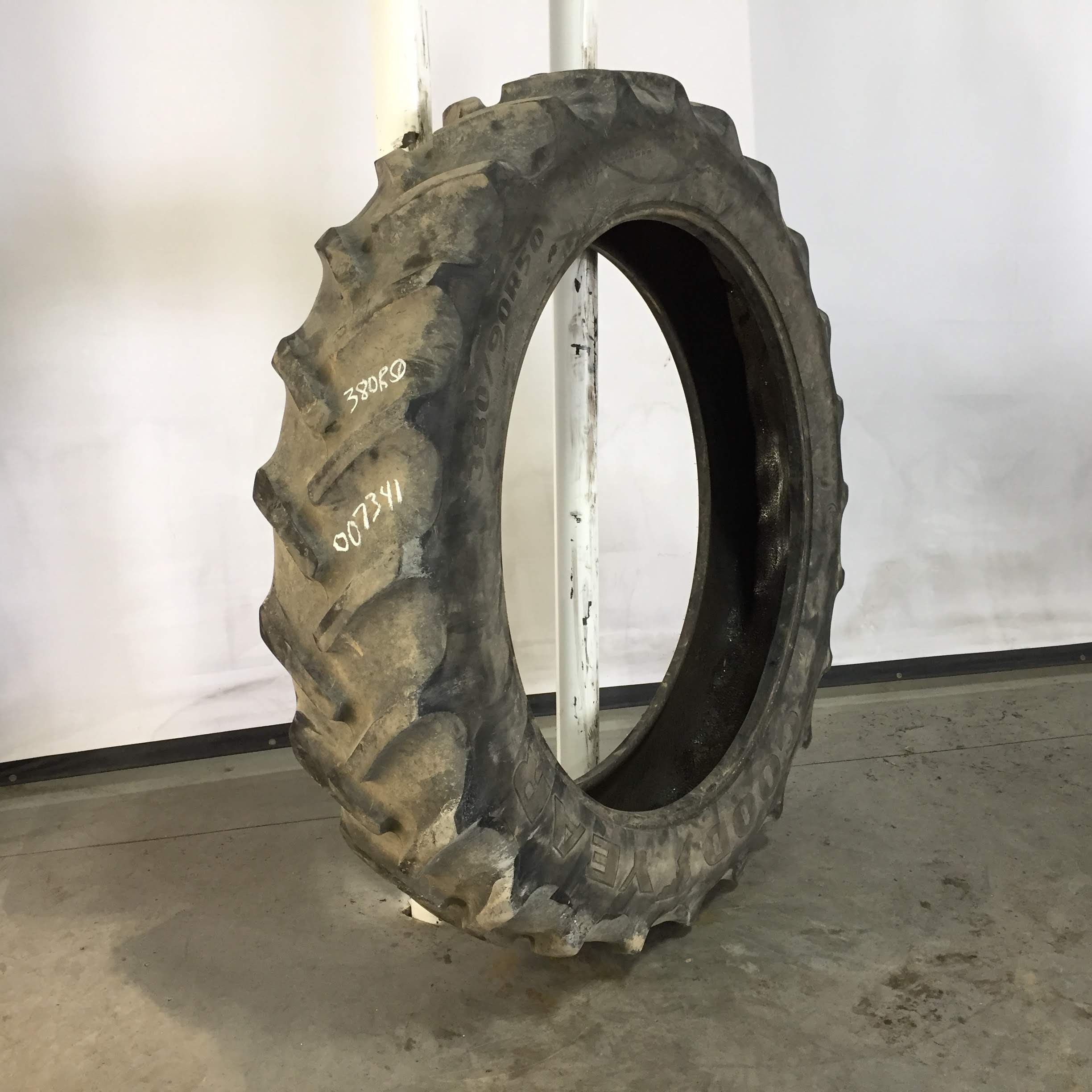 380/90R50 Goodyear Farm DT800 Optitrac R-1W Tire 007341
